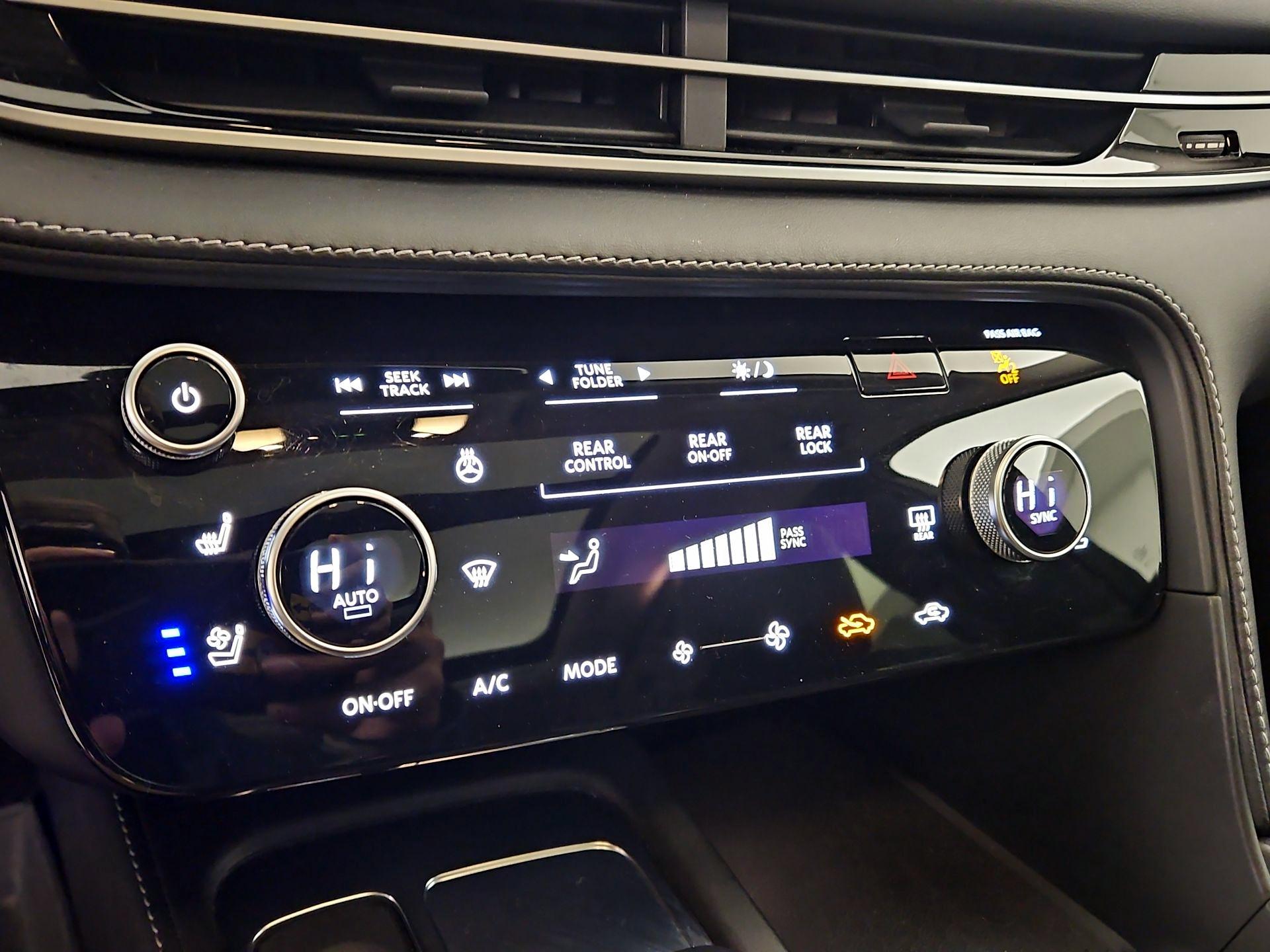 Thumbnail: 2022 INFINITI QX60 - 17