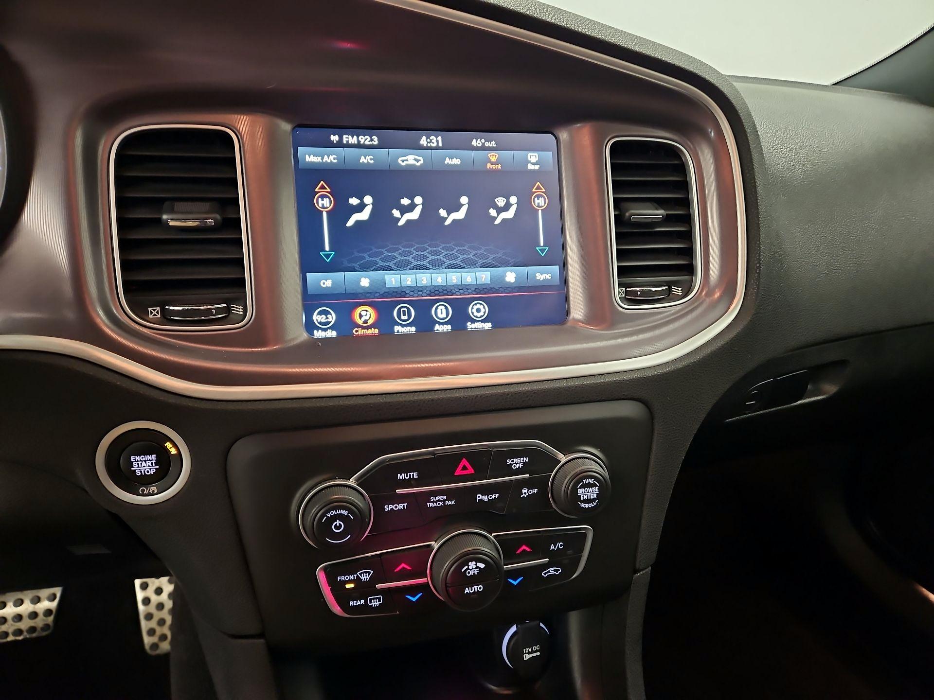 Thumbnail: 2022 Dodge Charger - 16