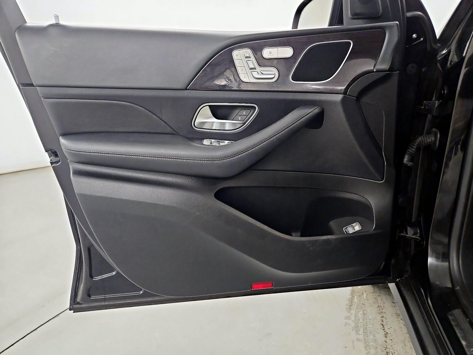 Thumbnail: 2020 Mercedes-Benz GLE - 12