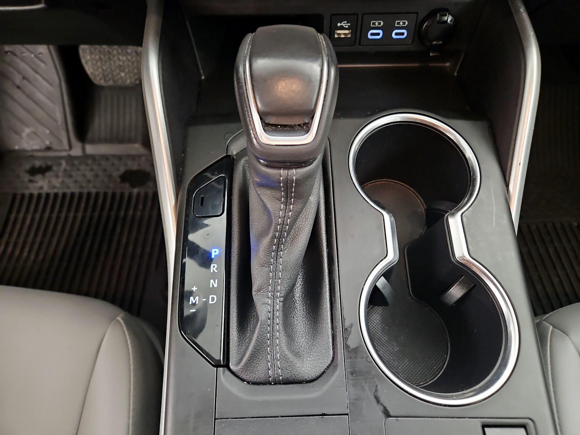 Thumbnail: 2024 Toyota Highlander - 17