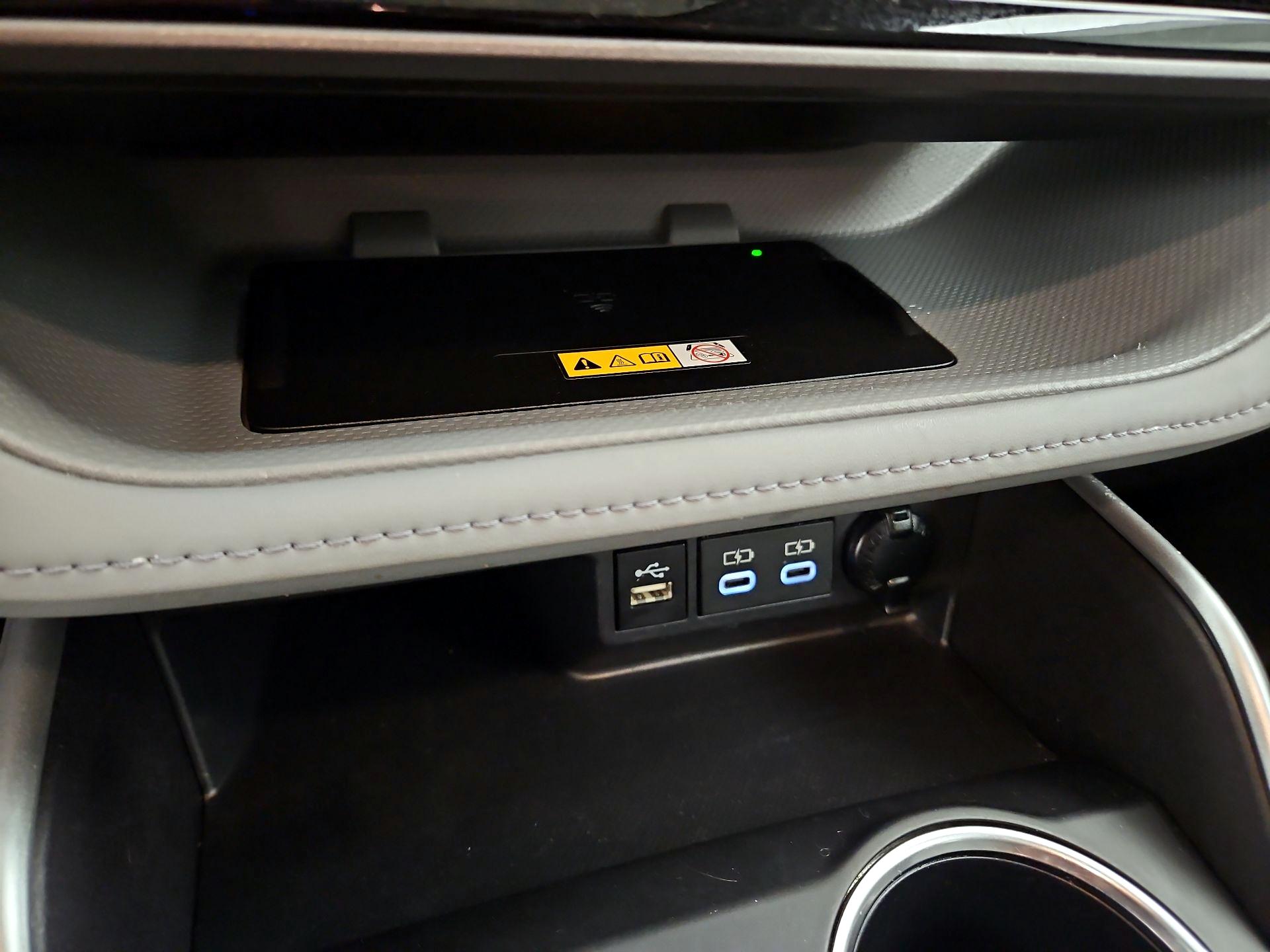 Thumbnail: 2024 Toyota Highlander - 18