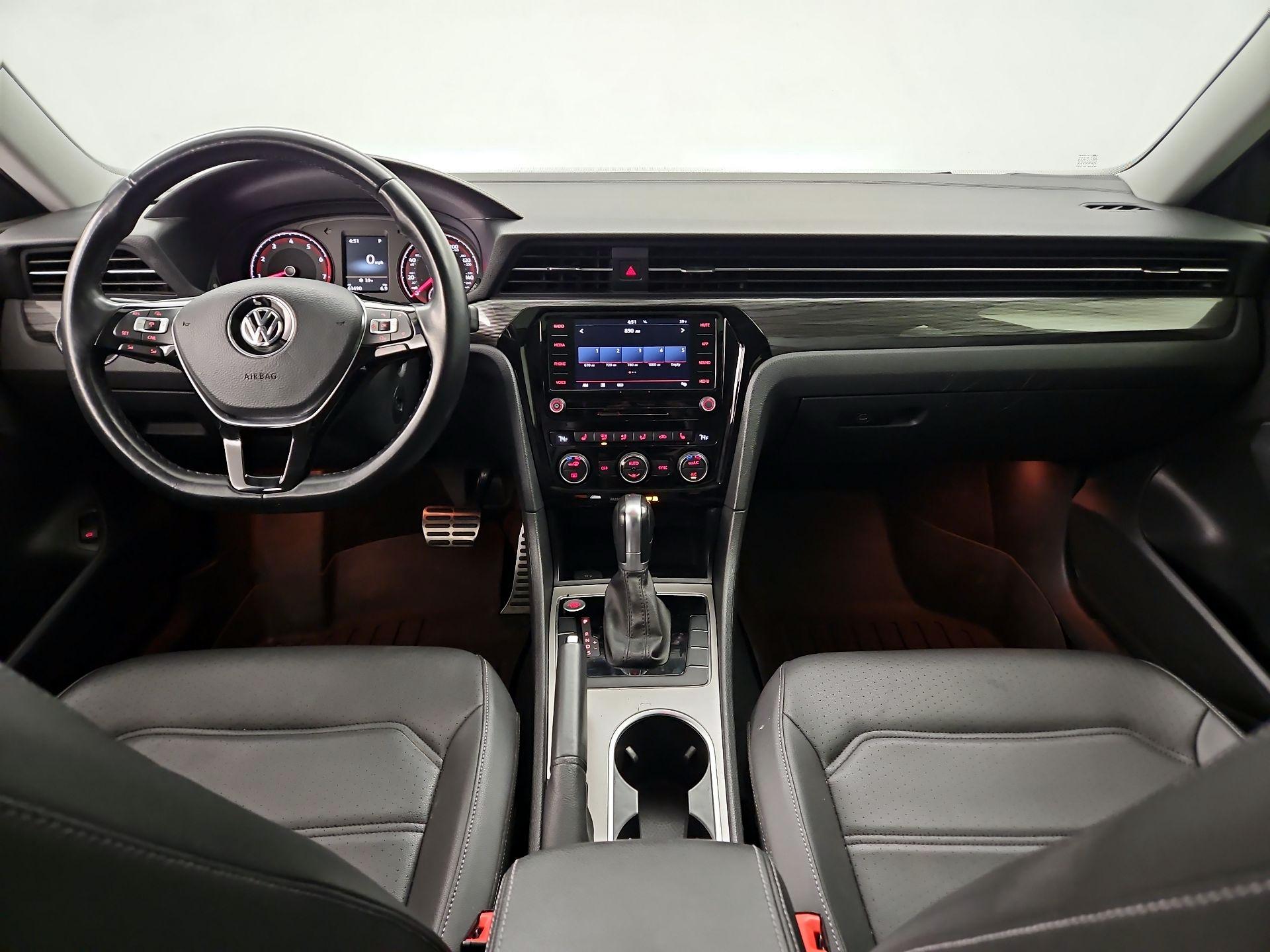 Thumbnail: 2020 Volkswagen Passat - 9