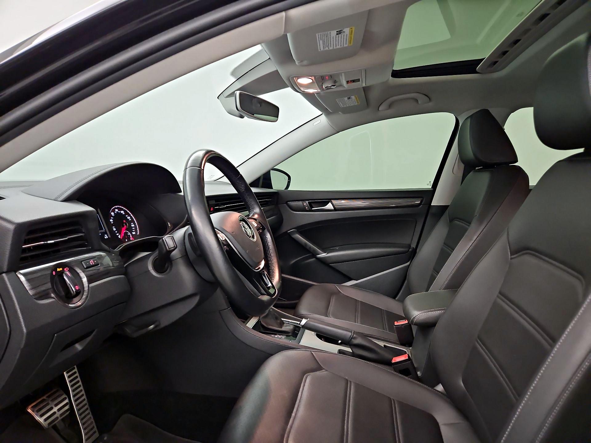 Thumbnail: 2020 Volkswagen Passat - 11