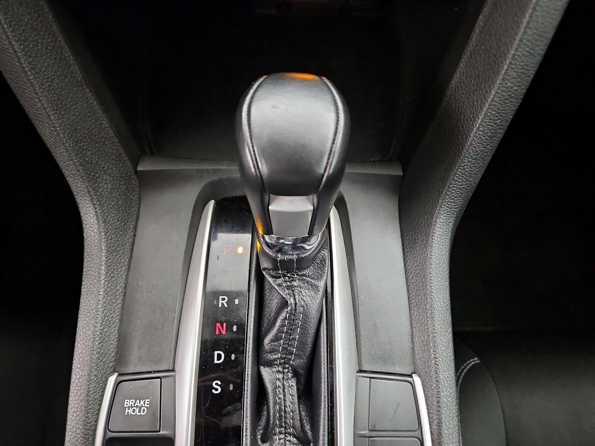 Thumbnail: 2019 Honda Civic - 17