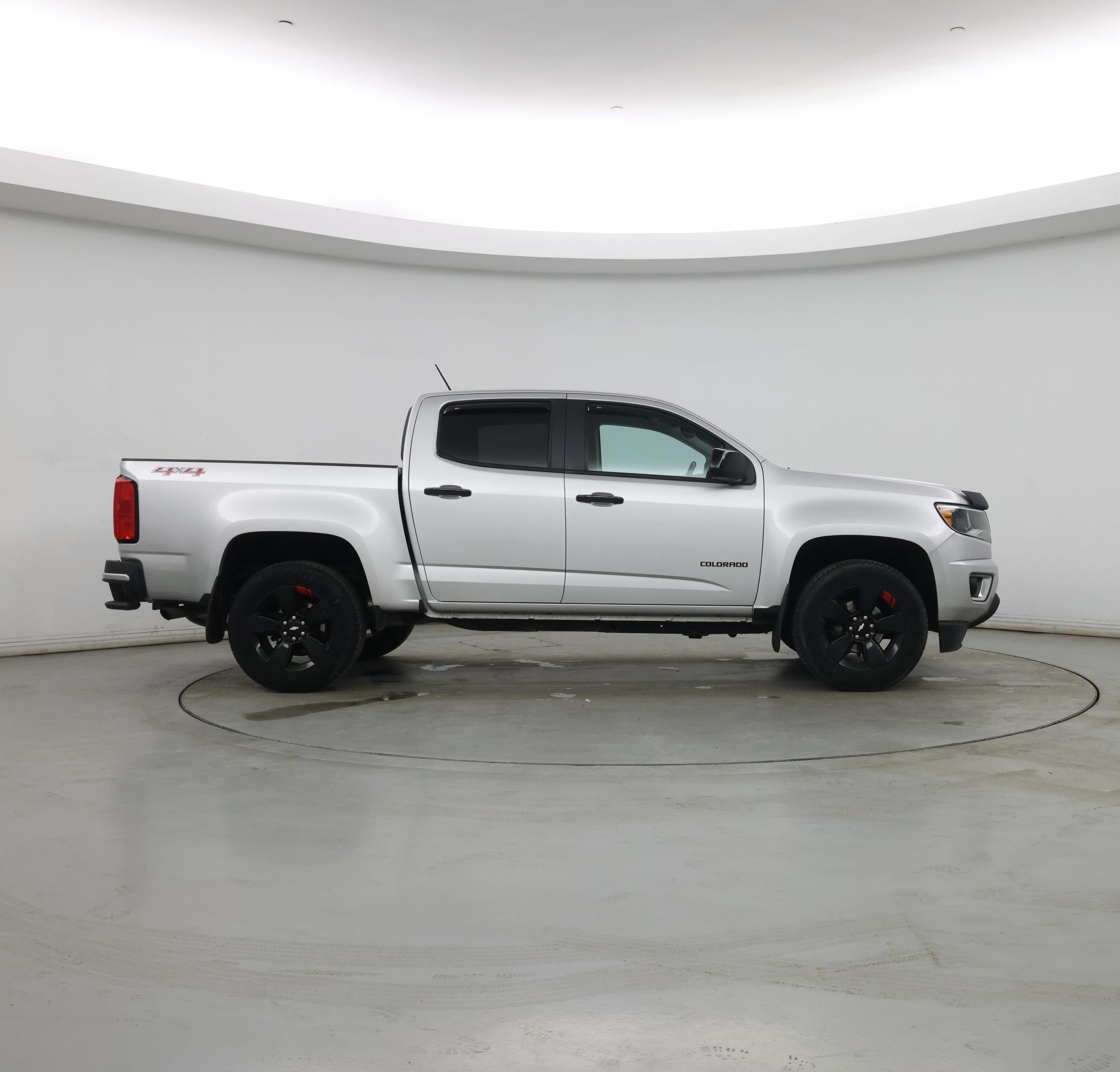 Thumbnail: 2017 Chevrolet Colorado - 7