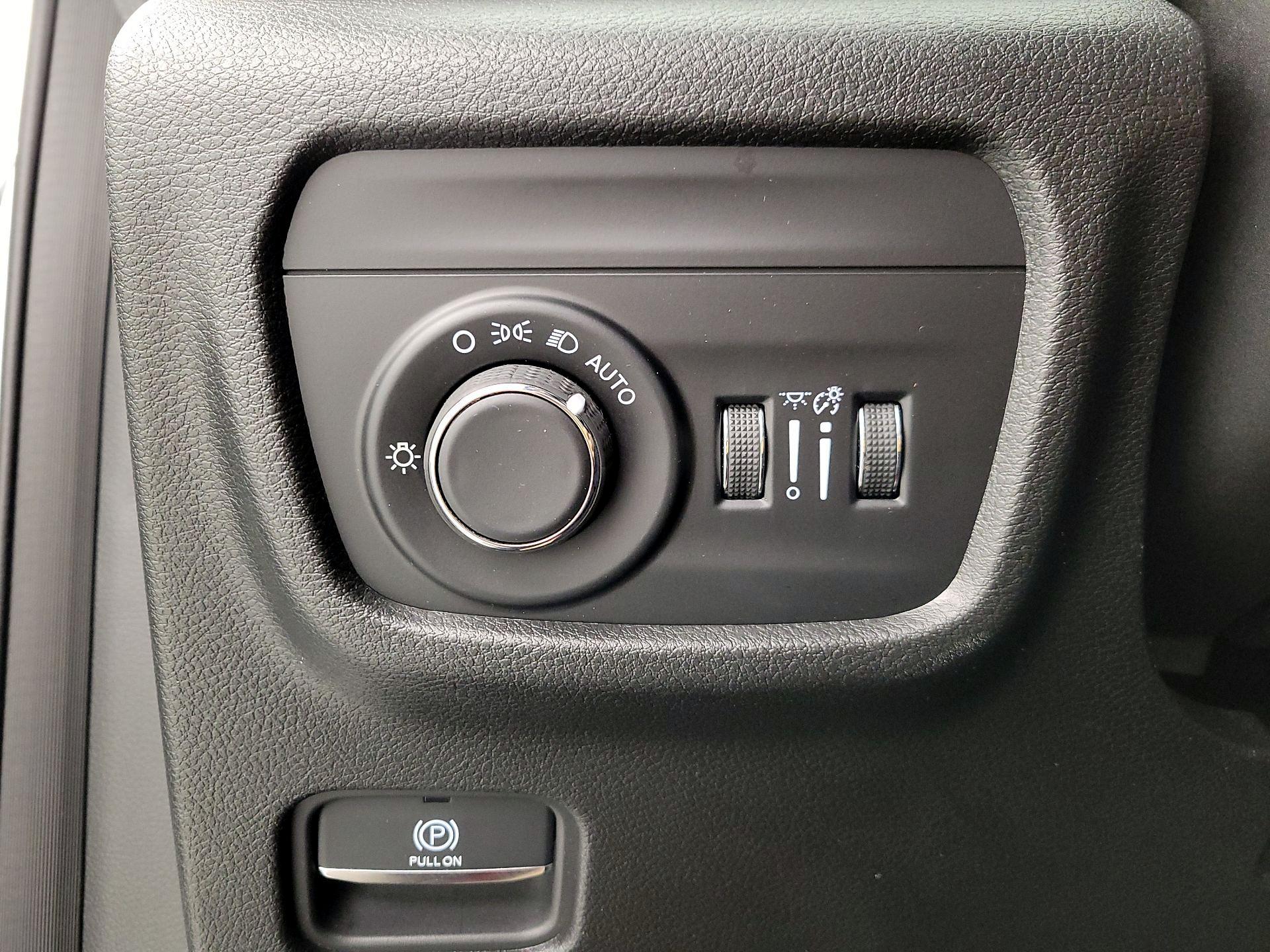 Thumbnail: 2023 Jeep Grand Cherokee - 13