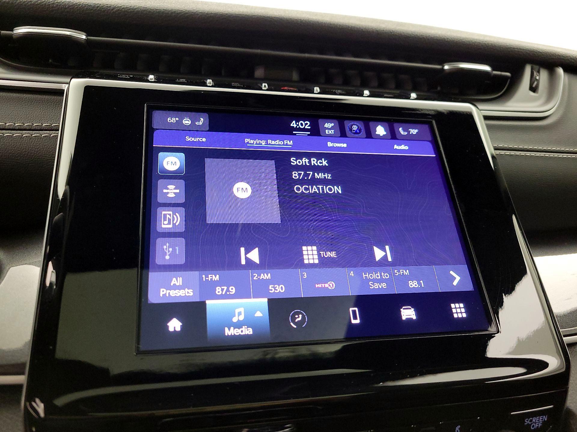 Thumbnail: 2023 Jeep Grand Cherokee - 15