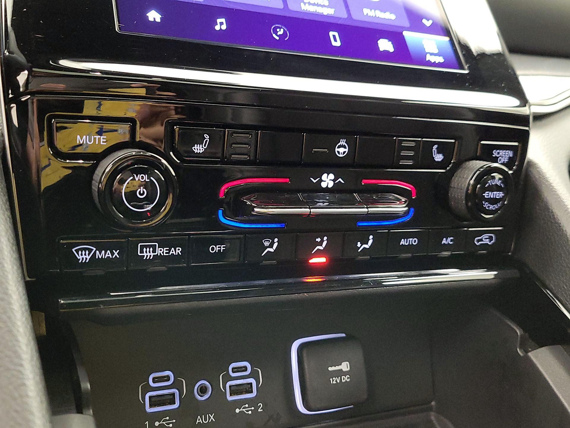 Thumbnail: 2023 Jeep Grand Cherokee - 16