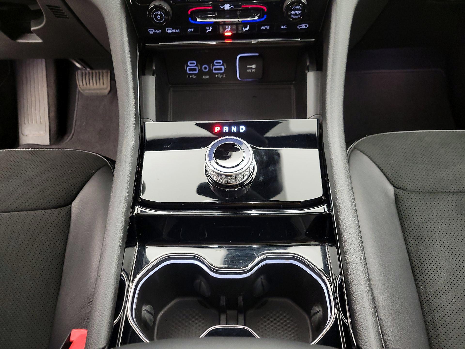 Thumbnail: 2023 Jeep Grand Cherokee - 17