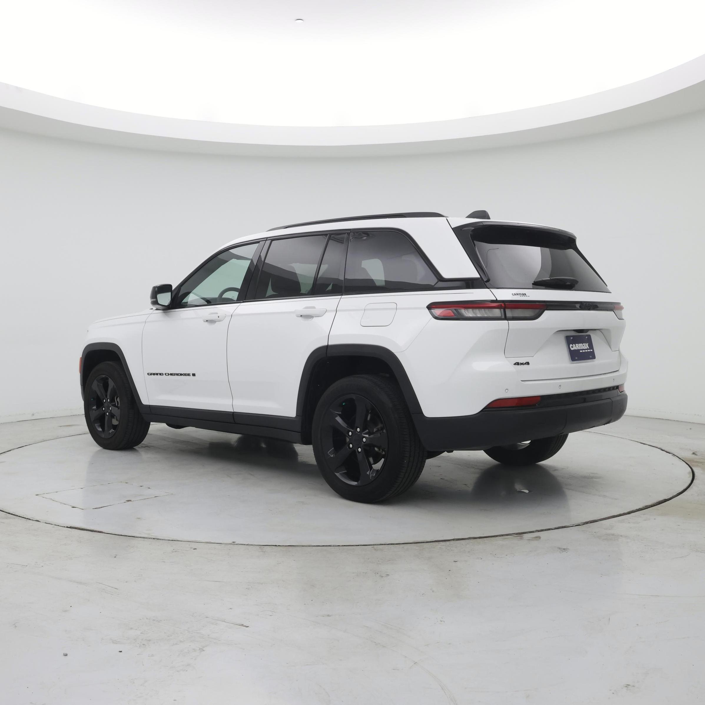 Thumbnail: 2023 Jeep Grand Cherokee - 2