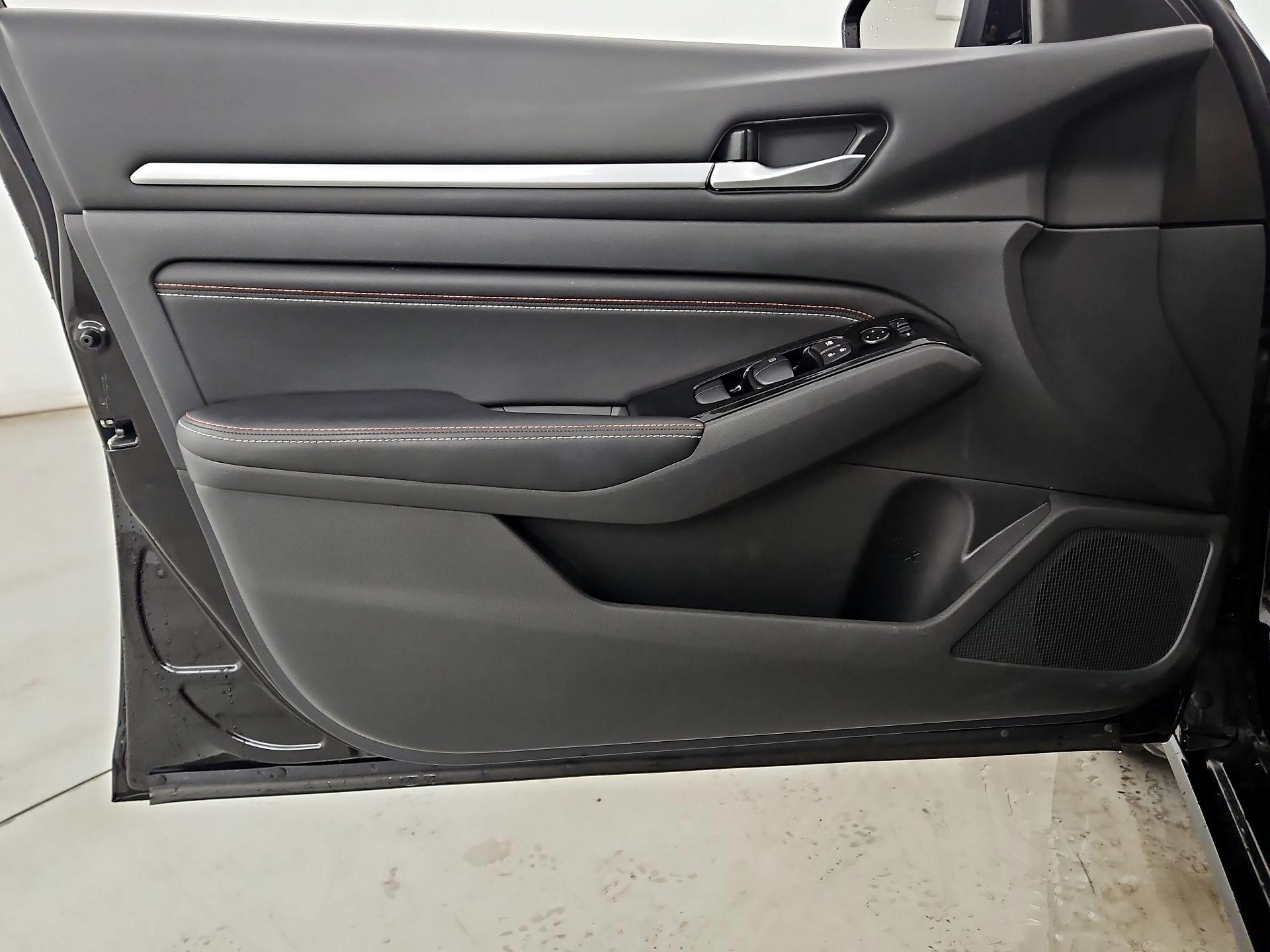 Thumbnail: 2023 Nissan Altima - 12