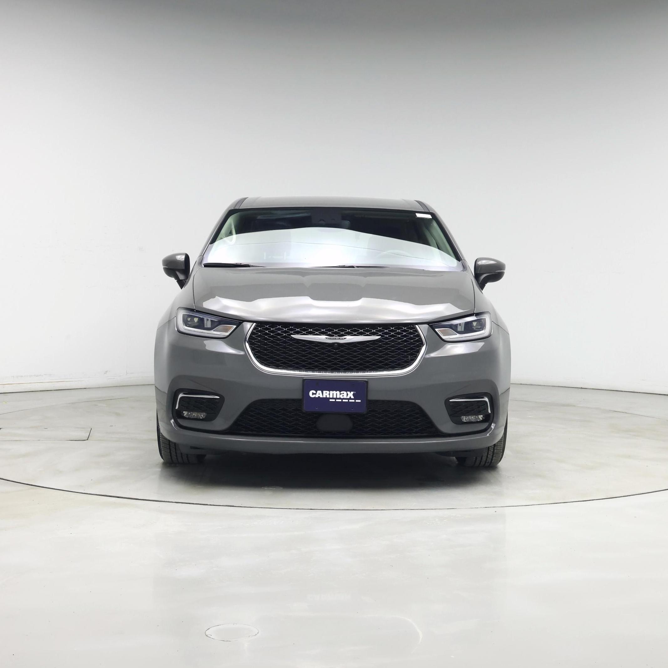 Thumbnail: 2023 Chrysler Pacifica - 5