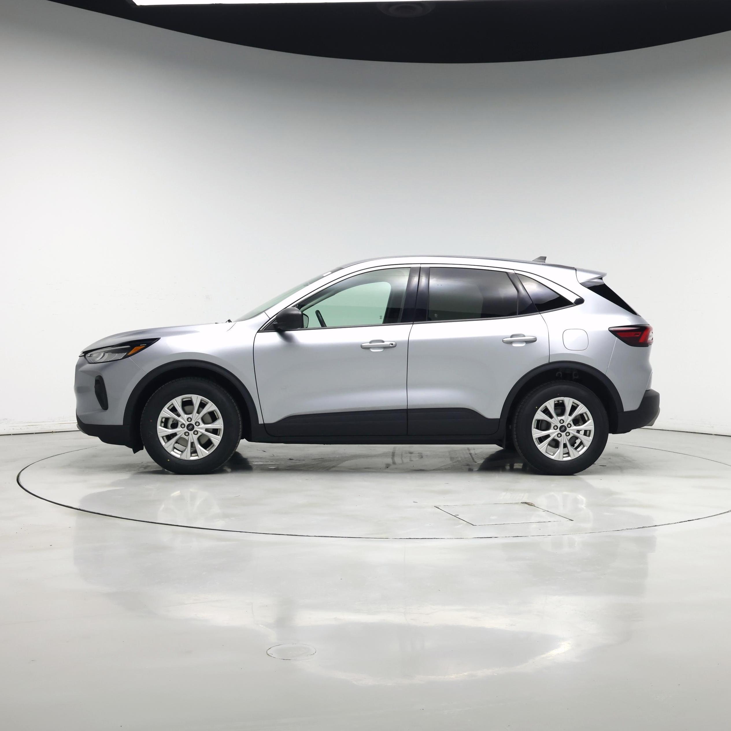 Thumbnail: 2023 Ford Escape - 3