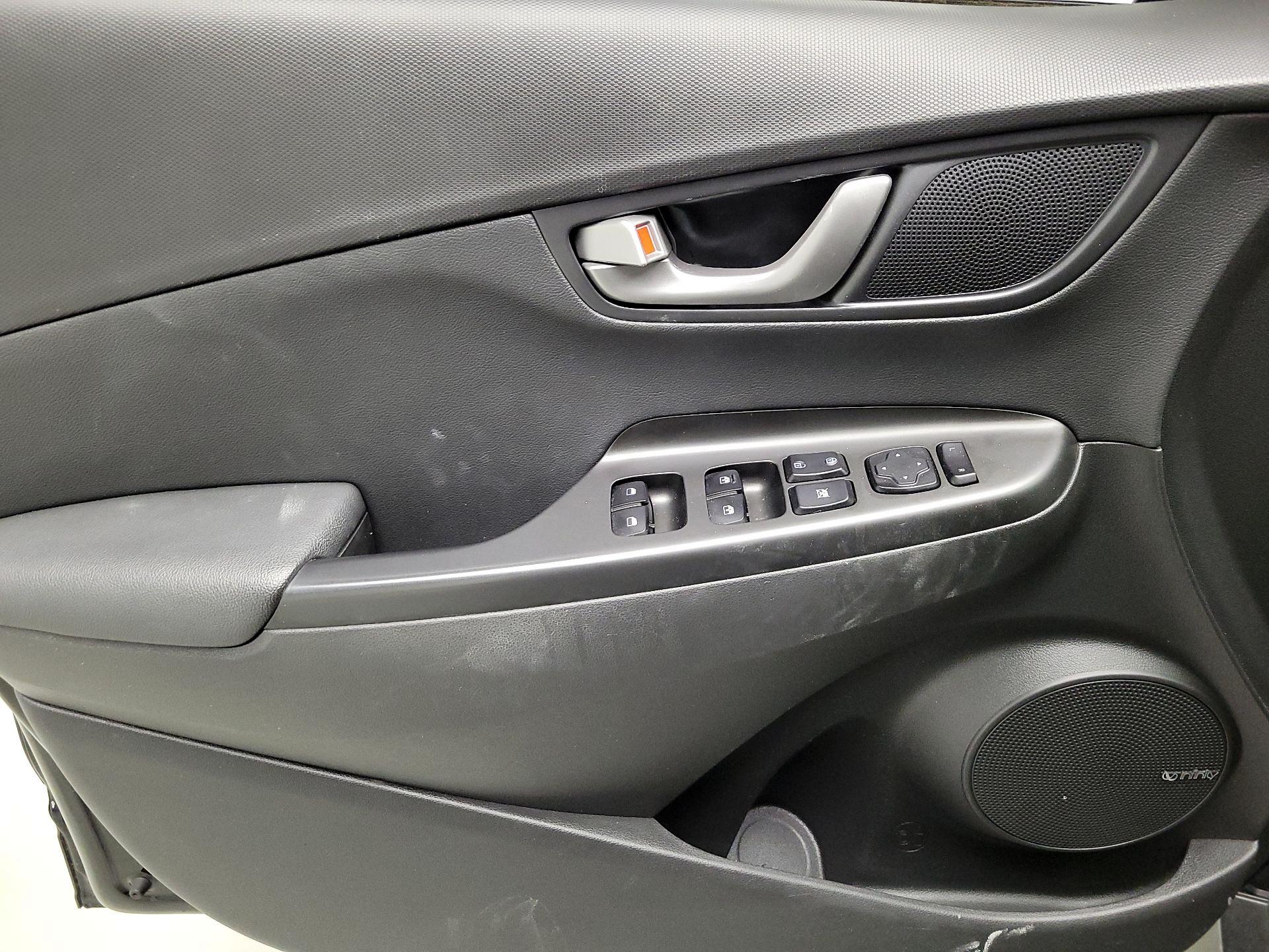 Thumbnail: 2021 Hyundai Kona - 12