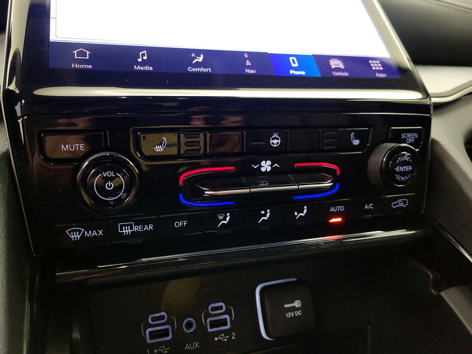 Thumbnail: 2023 Jeep Grand Cherokee - 17