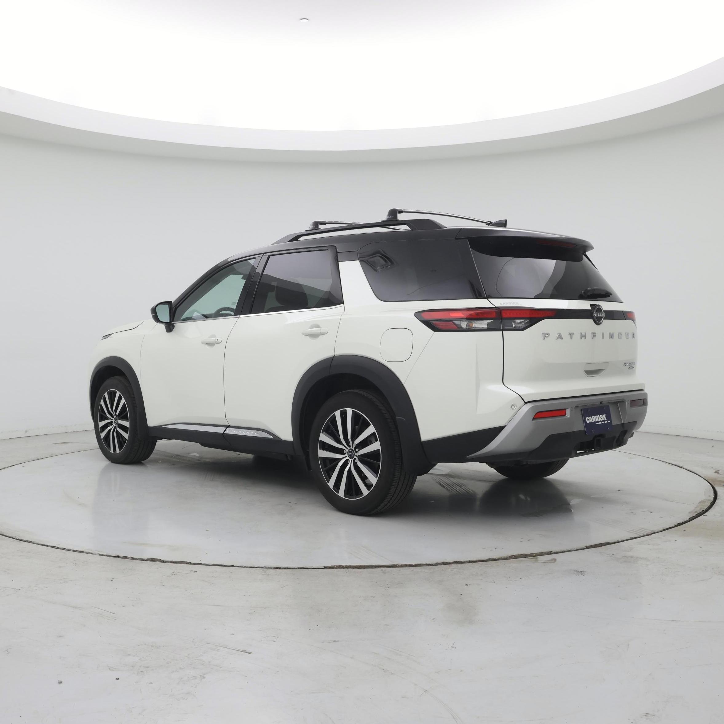 Thumbnail: 2023 Nissan Pathfinder - 2