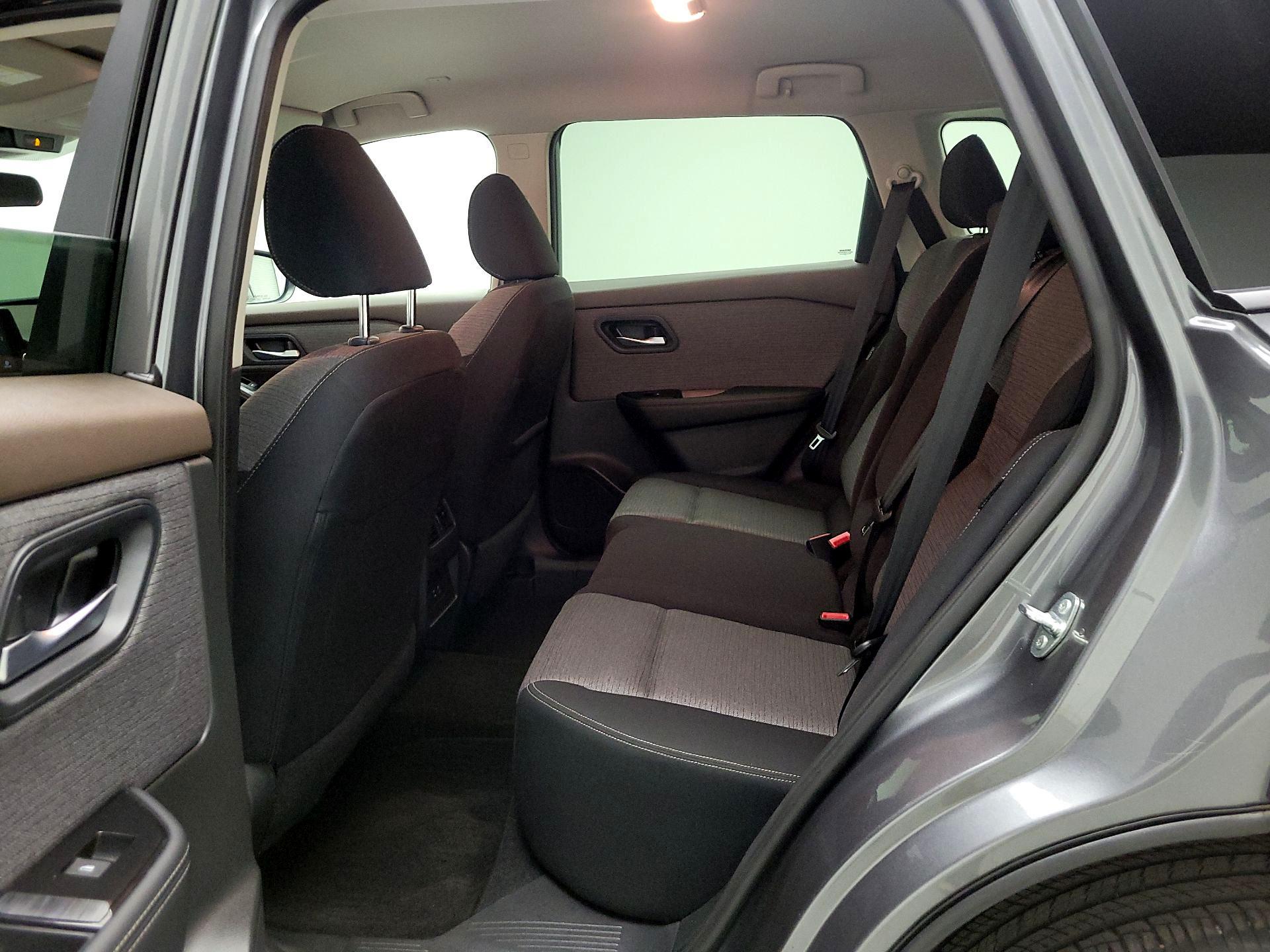 Thumbnail: 2023 Nissan Rogue - 19