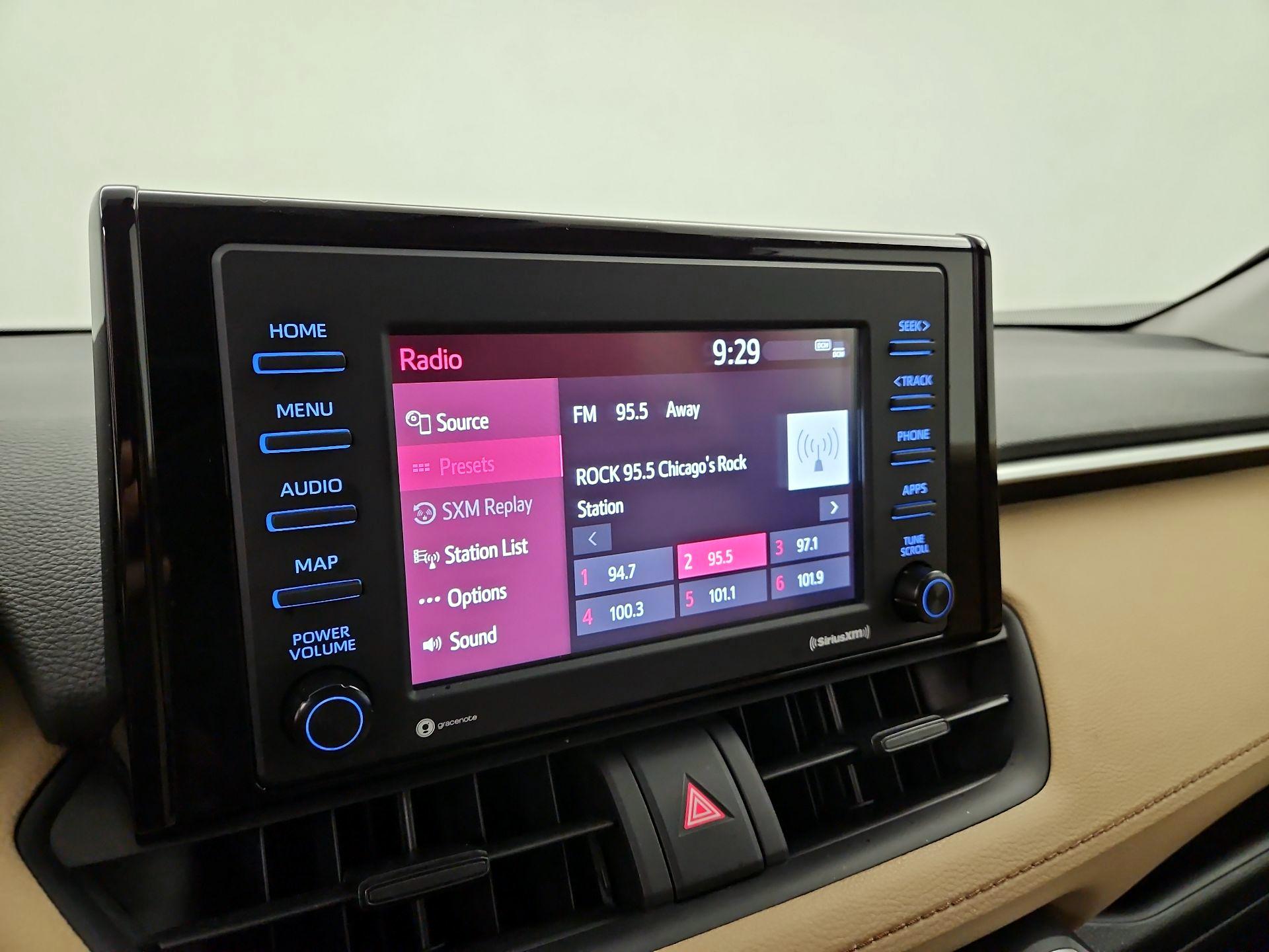 Thumbnail: 2022 Toyota RAV4 - 15