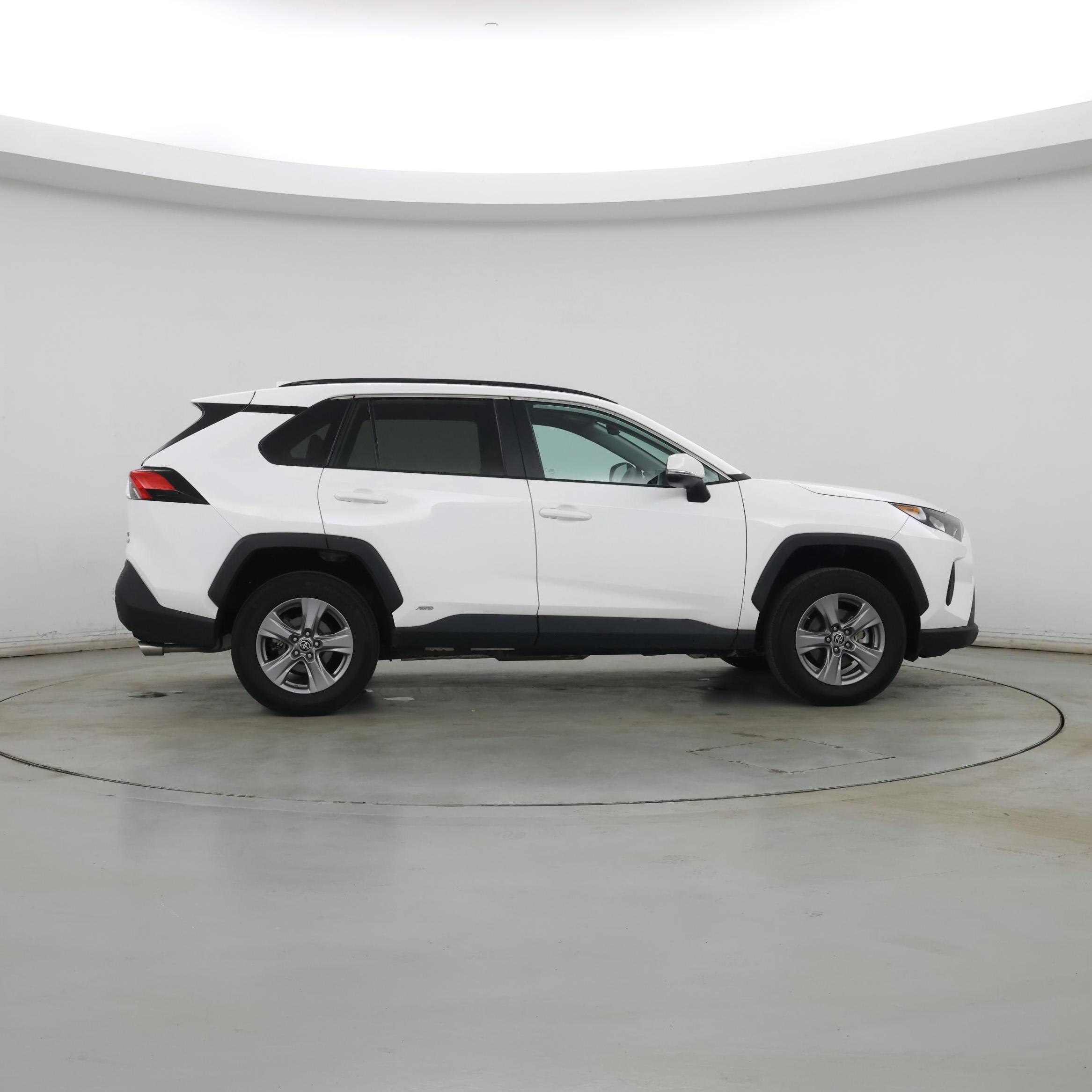 Thumbnail: 2022 Toyota RAV4 - 7