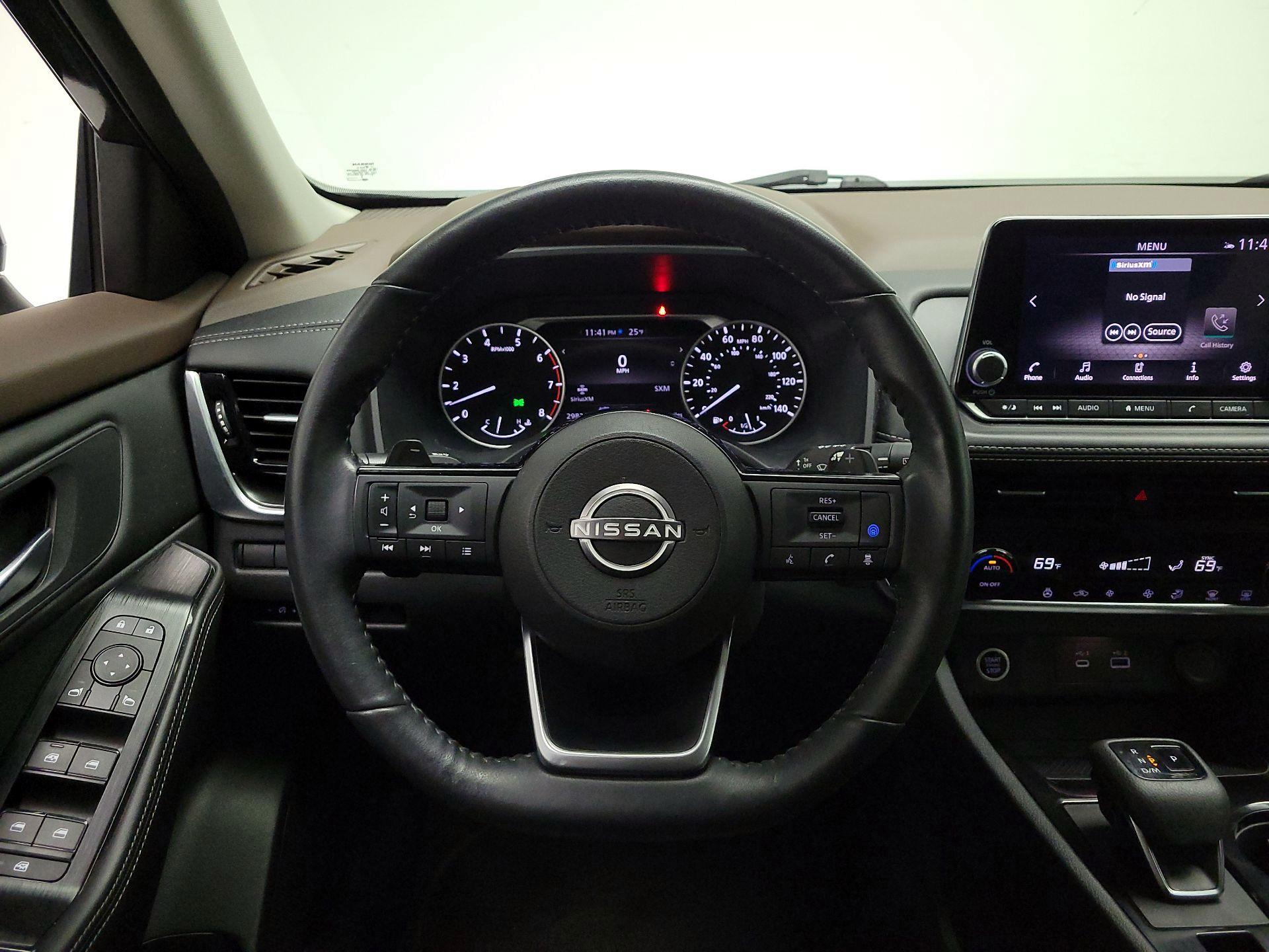 Thumbnail: 2022 Nissan Rogue - 10