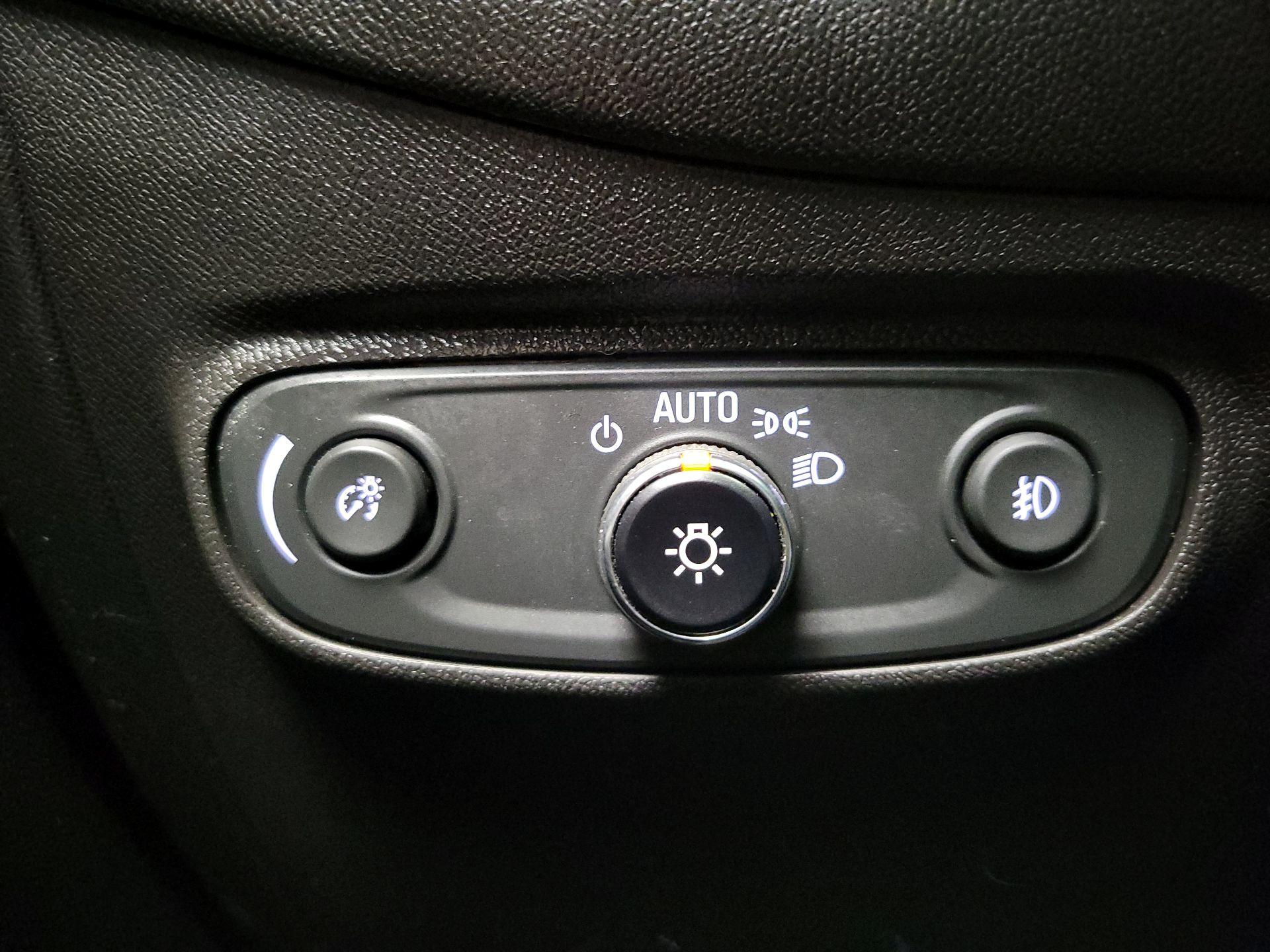 Thumbnail: 2020 Chevrolet Equinox - 13