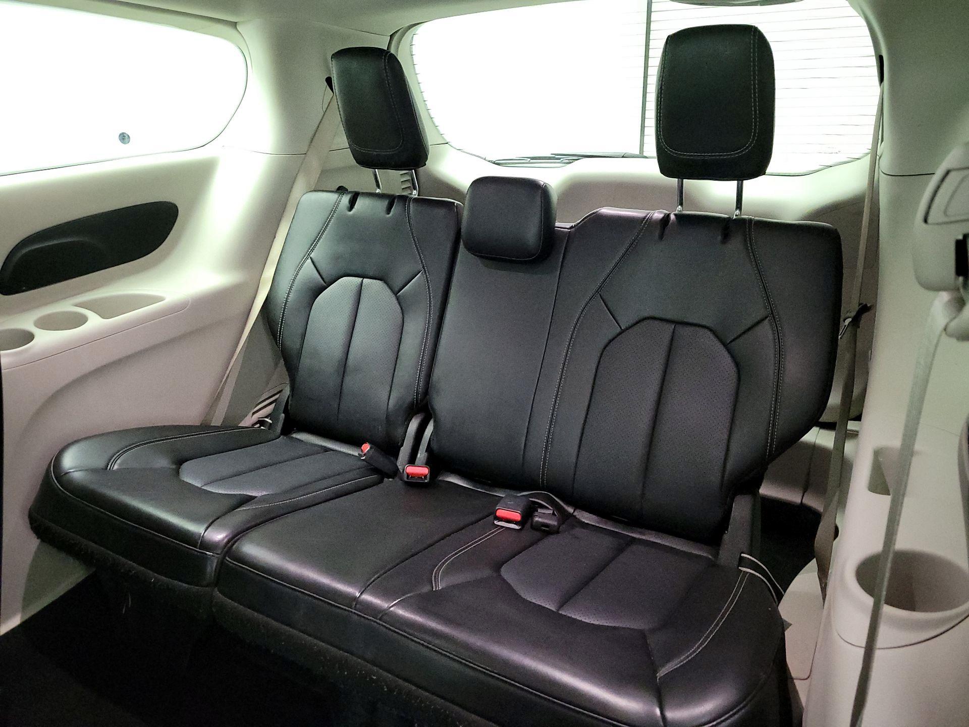 Thumbnail: 2024 Chrysler Pacifica - 19