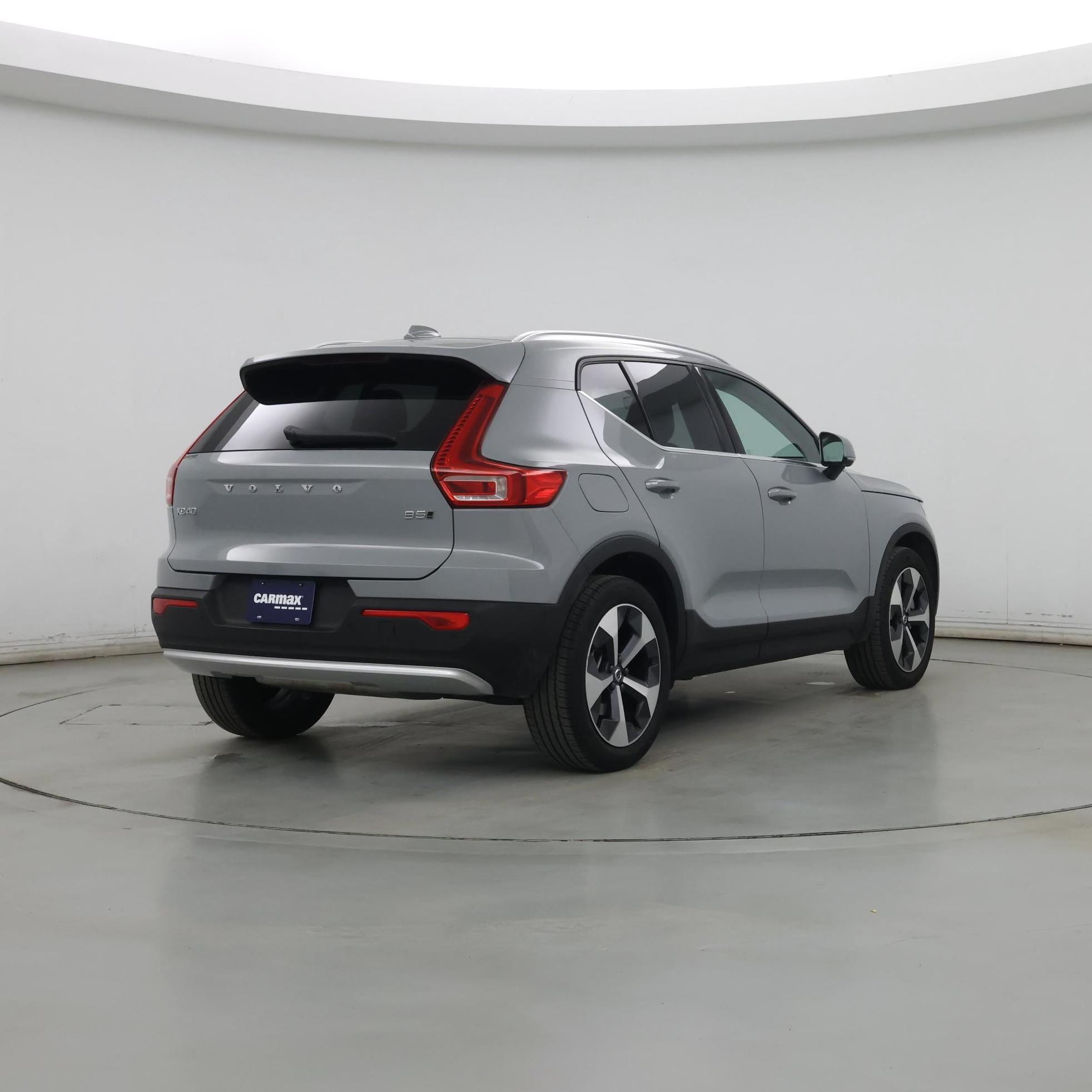Thumbnail: 2025 Volvo XC40 - 8
