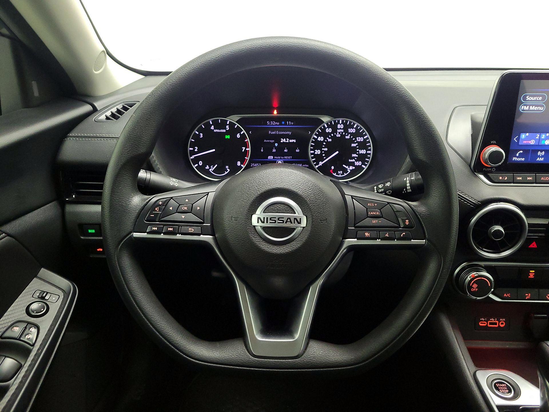 Thumbnail: 2023 Nissan Sentra - 10