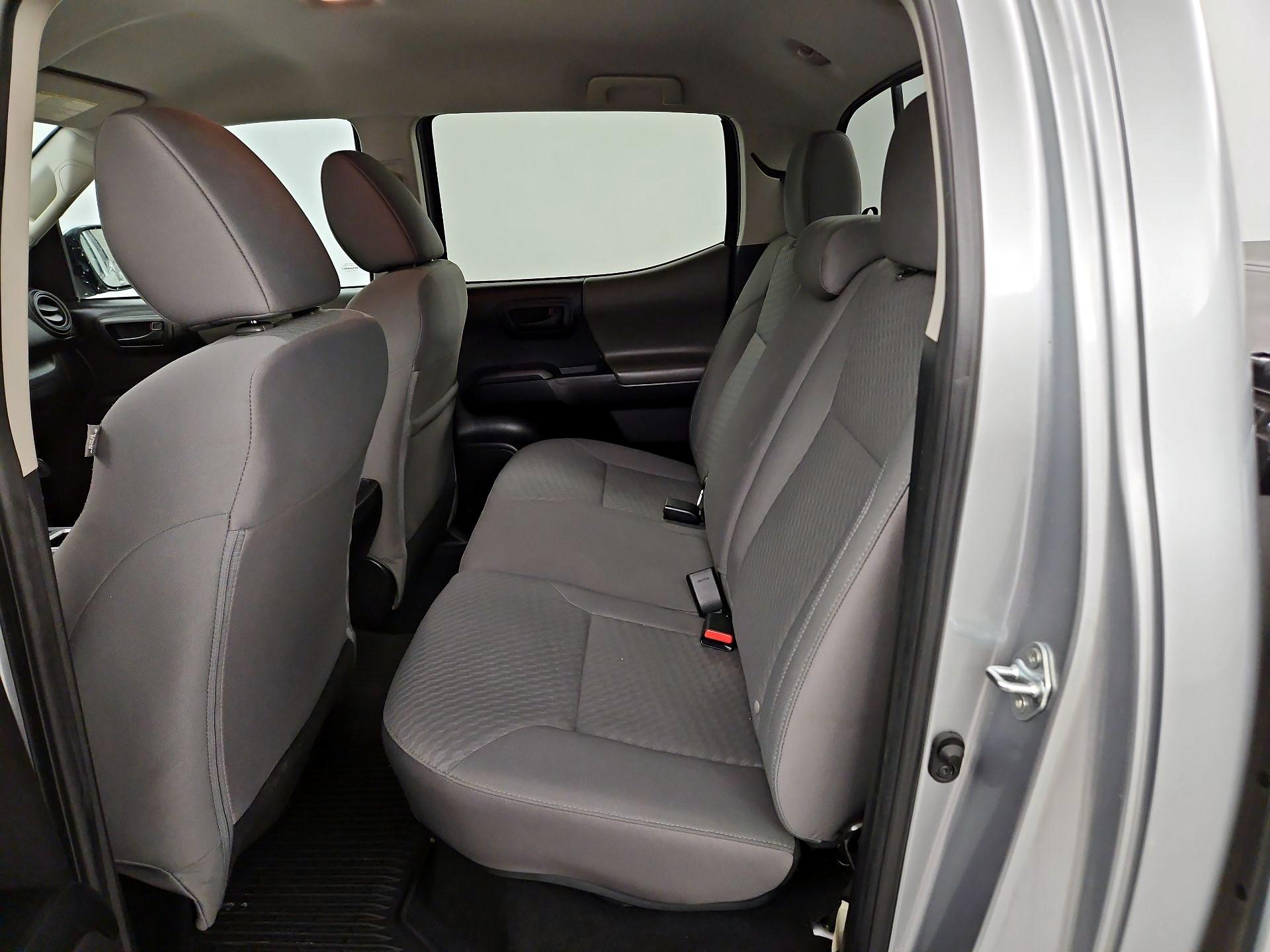 Thumbnail: 2022 Toyota Tacoma - 19