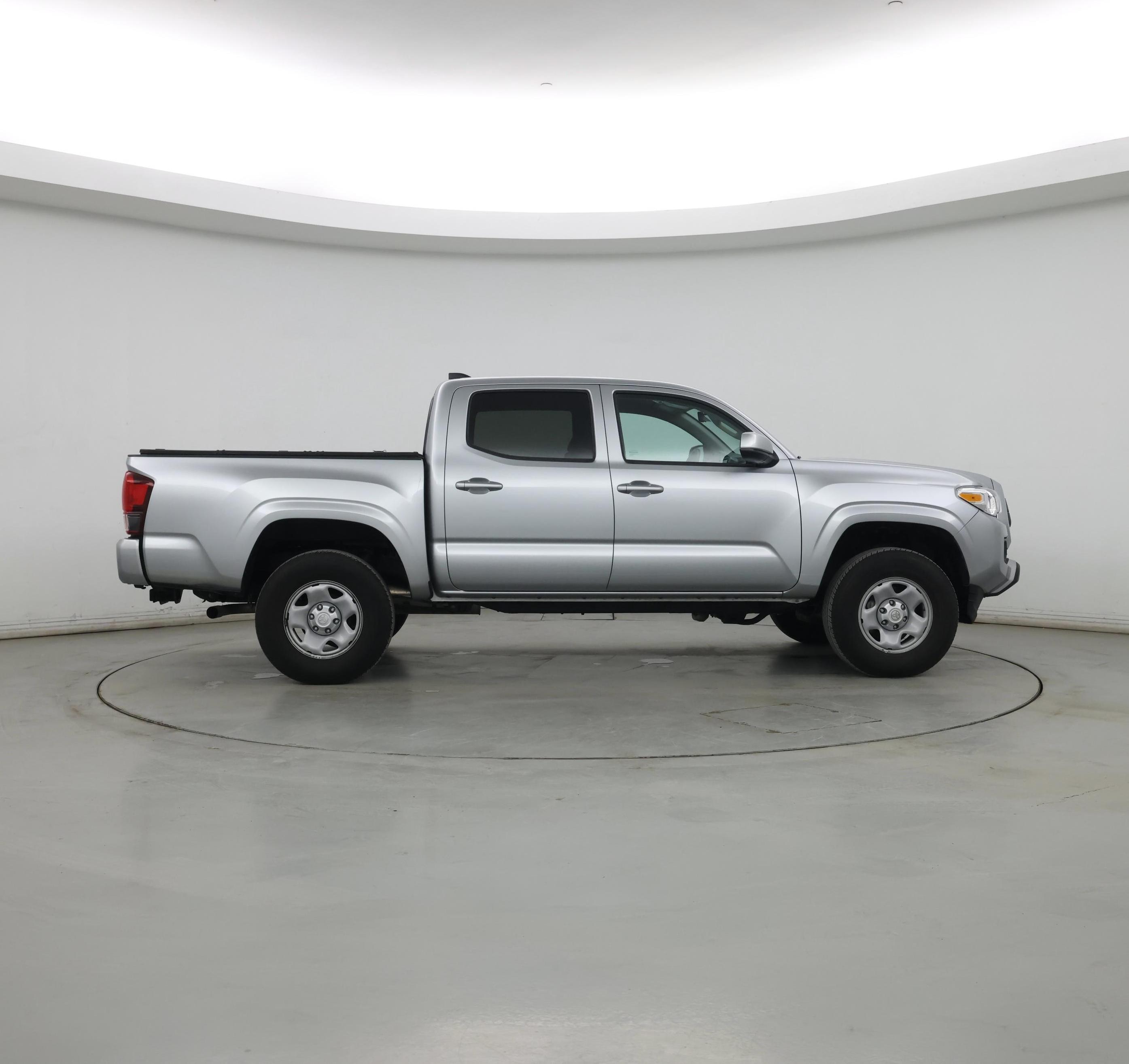 Thumbnail: 2022 Toyota Tacoma - 7