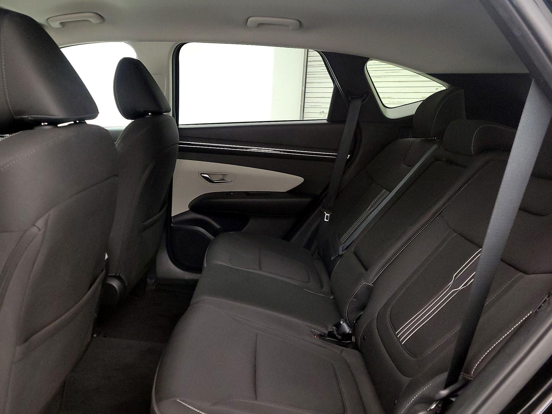 Thumbnail: 2023 Hyundai Tucson - 19