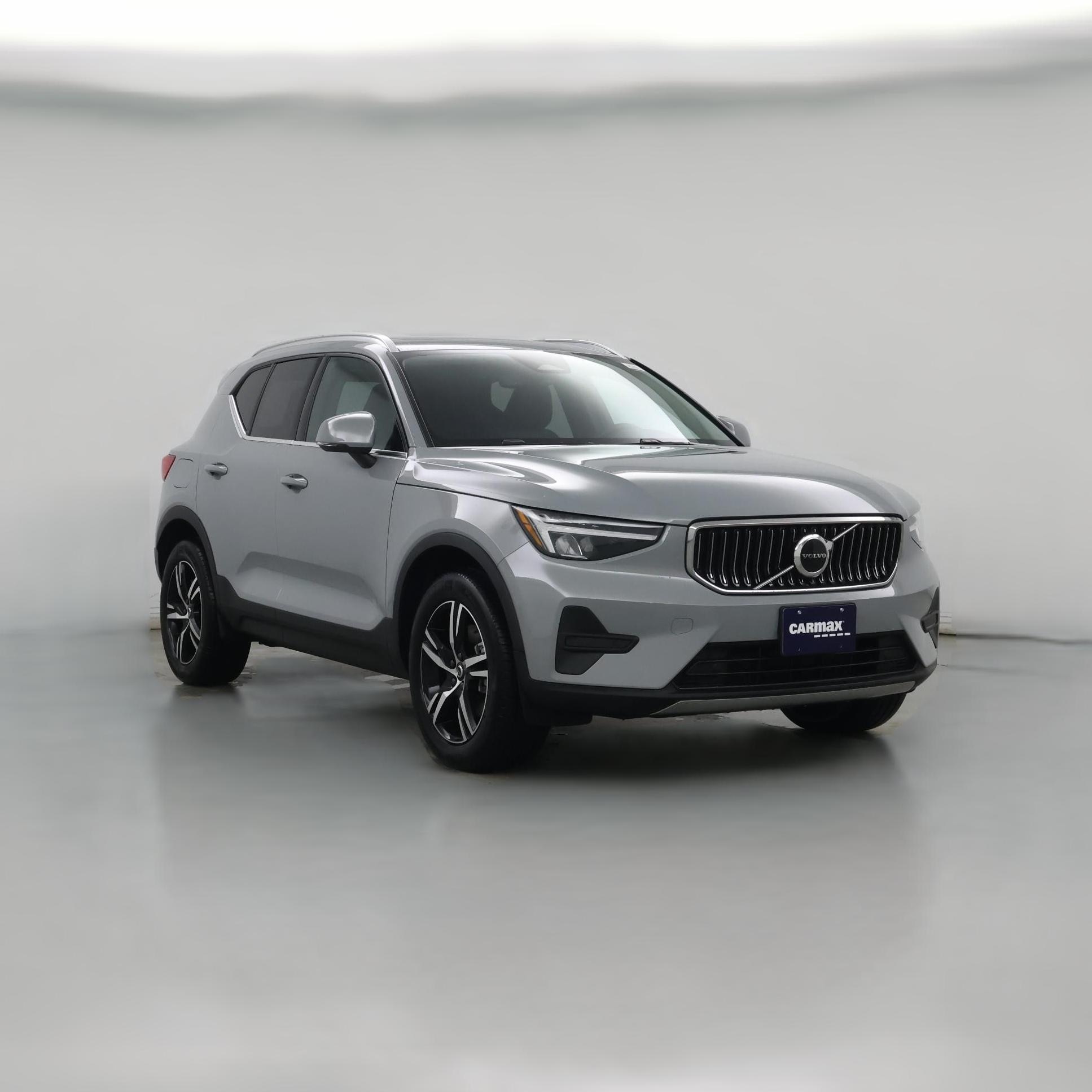 Thumbnail: 2025 Volvo XC40 - 1