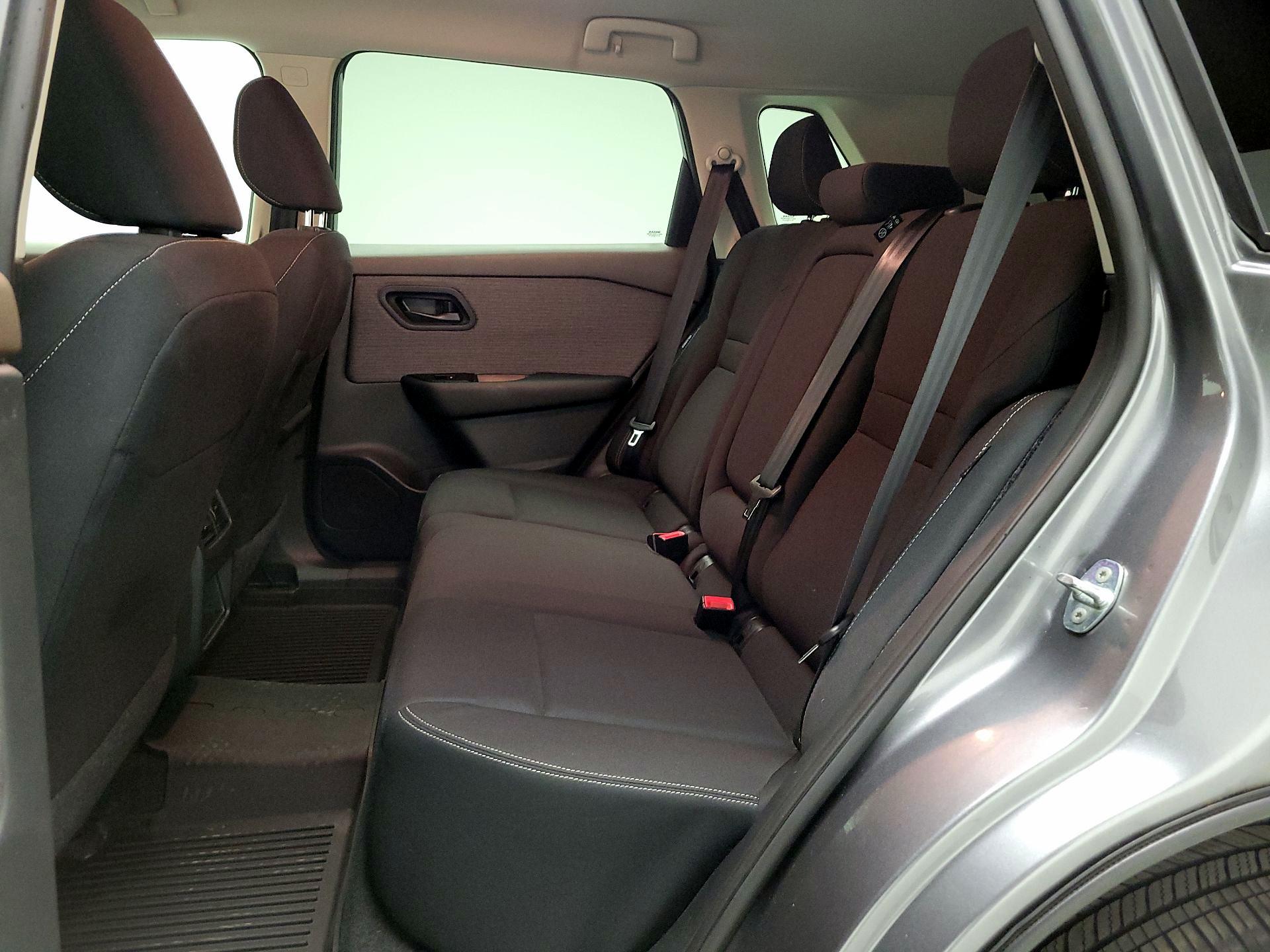 Thumbnail: 2023 Nissan Rogue - 17