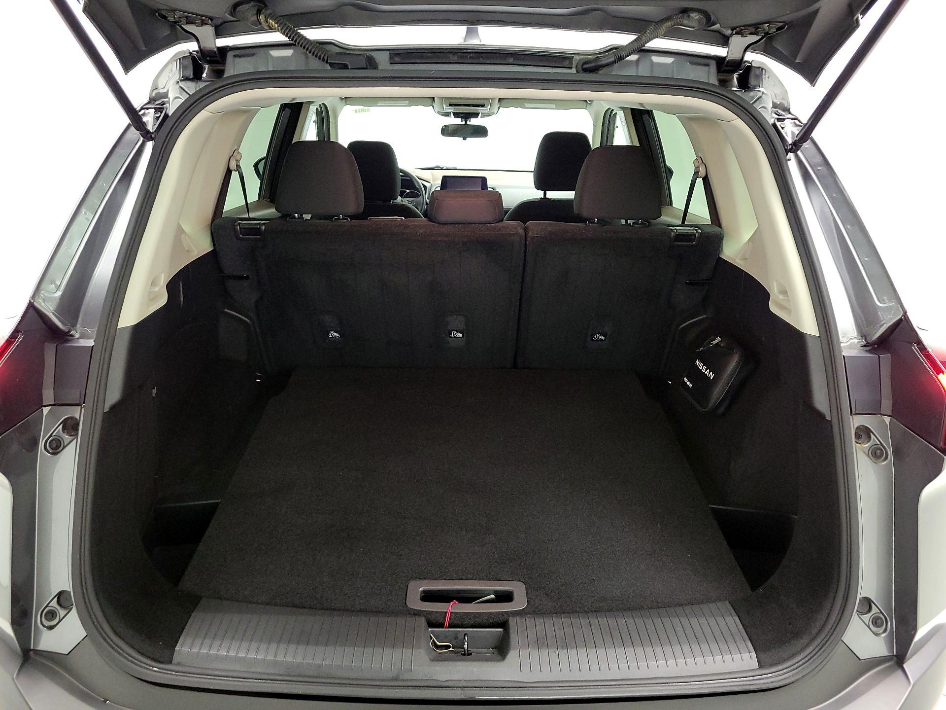 Thumbnail: 2023 Nissan Rogue - 18