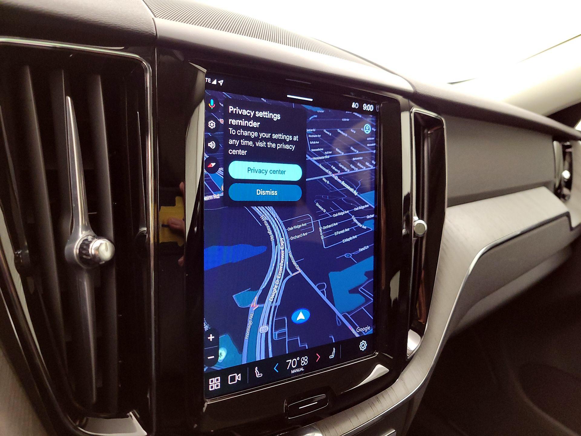 Thumbnail: 2025 Volvo XC60 - 13