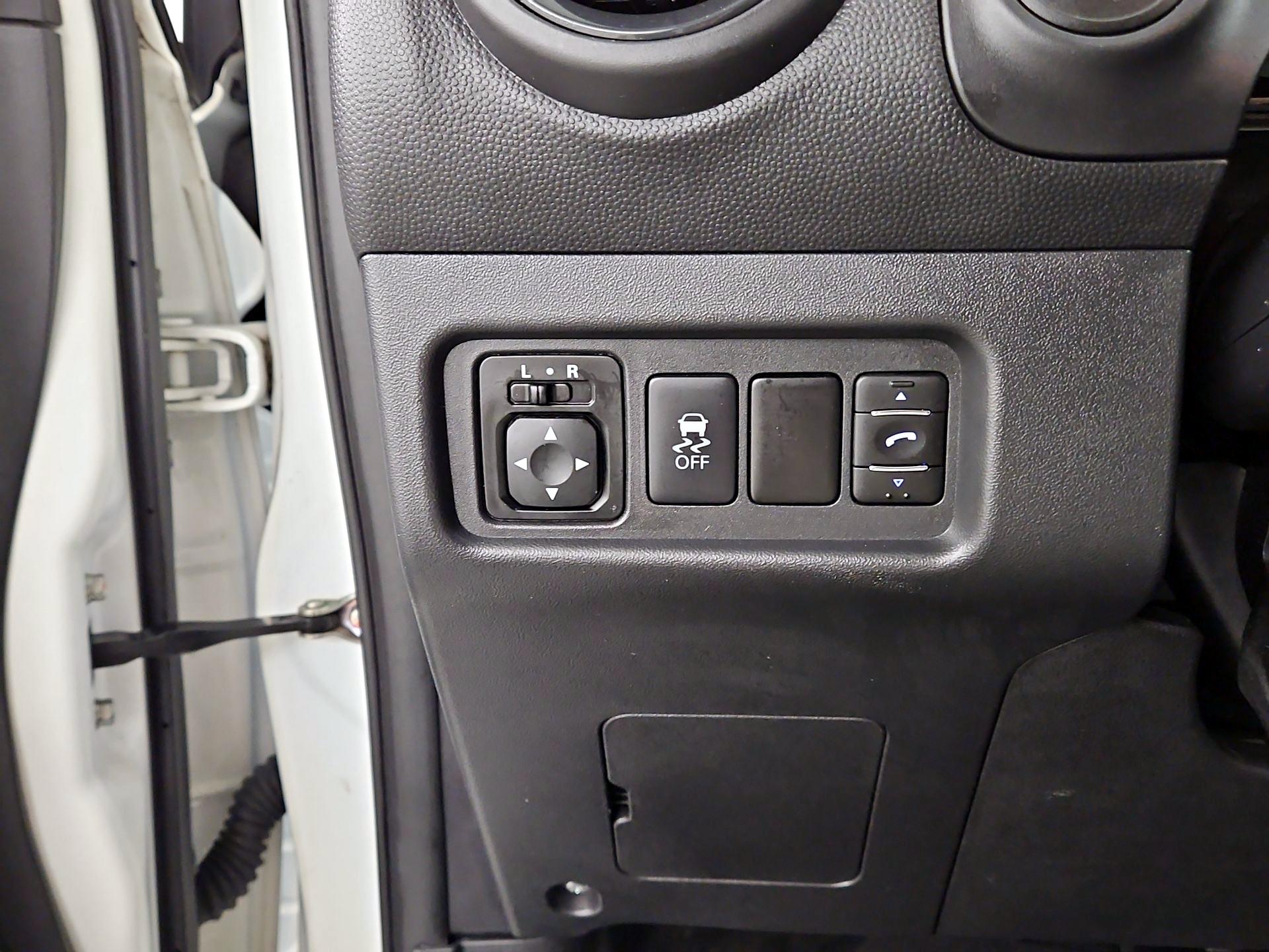 Thumbnail: 2017 Mitsubishi Mirage G4 - 13