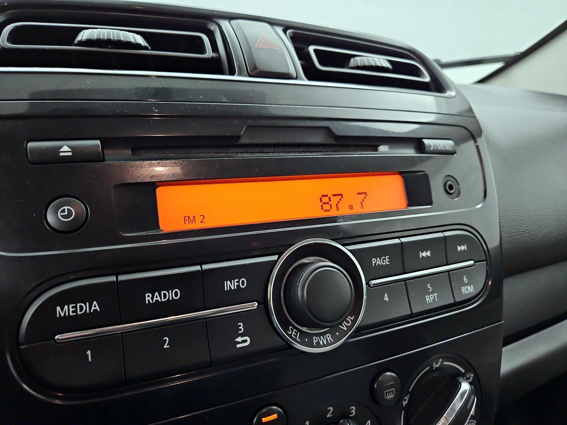 Thumbnail: 2017 Mitsubishi Mirage G4 - 14