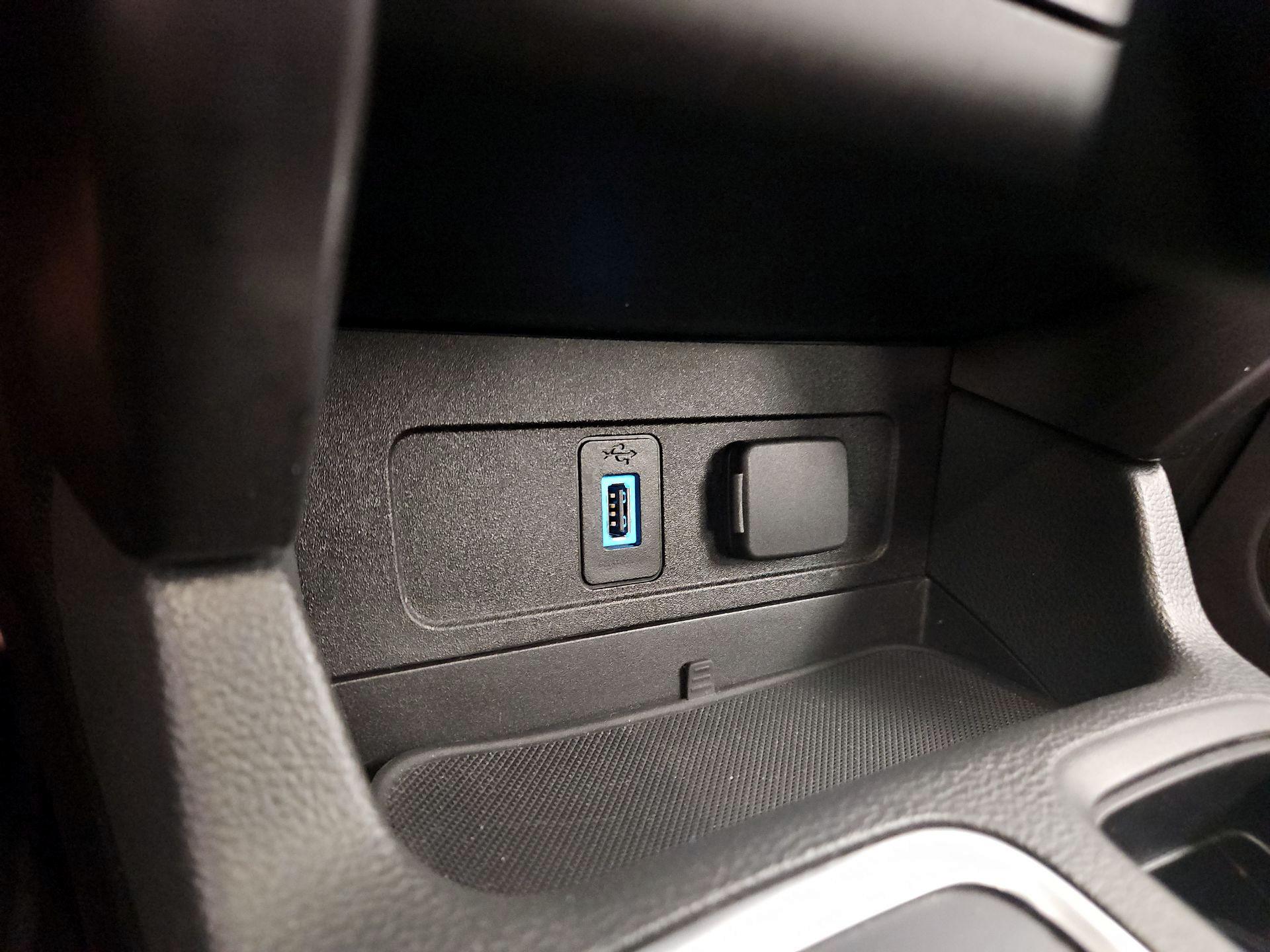 Thumbnail: 2017 Ford Escape - 18