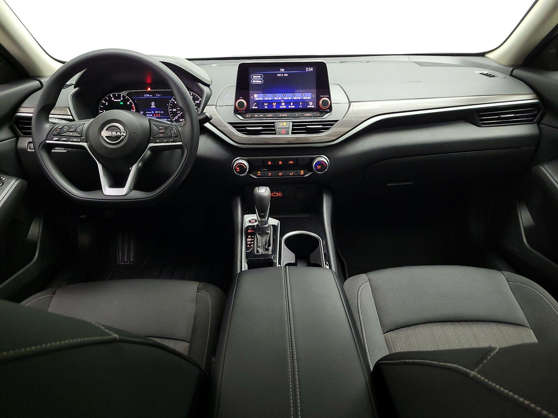 Thumbnail: 2024 Nissan Altima - 9