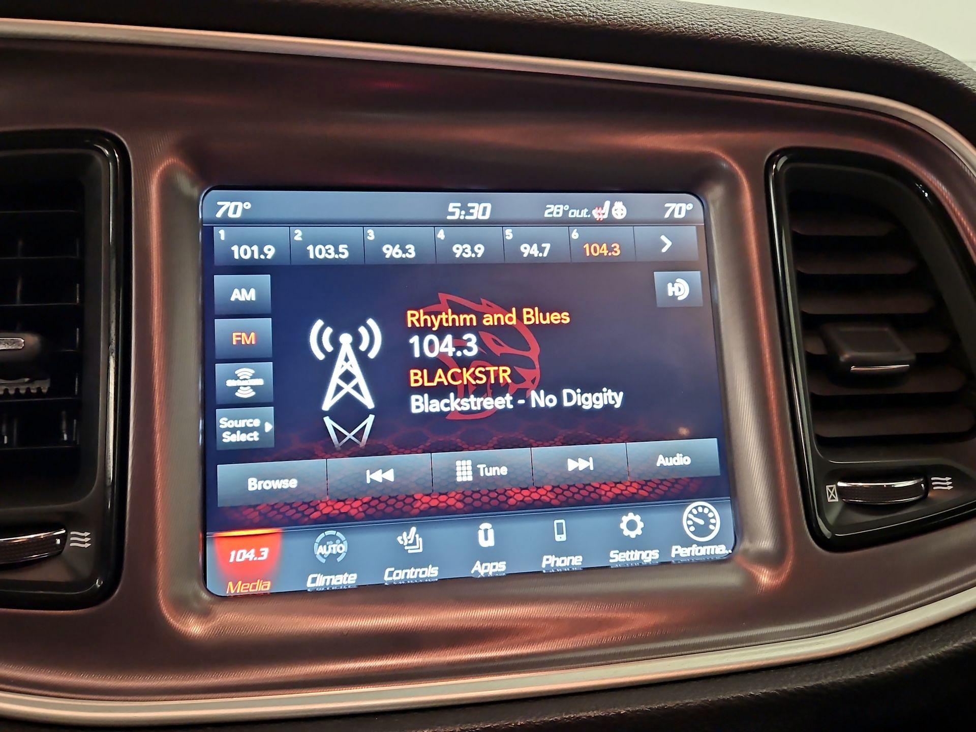 Thumbnail: 2021 Dodge Challenger - 14