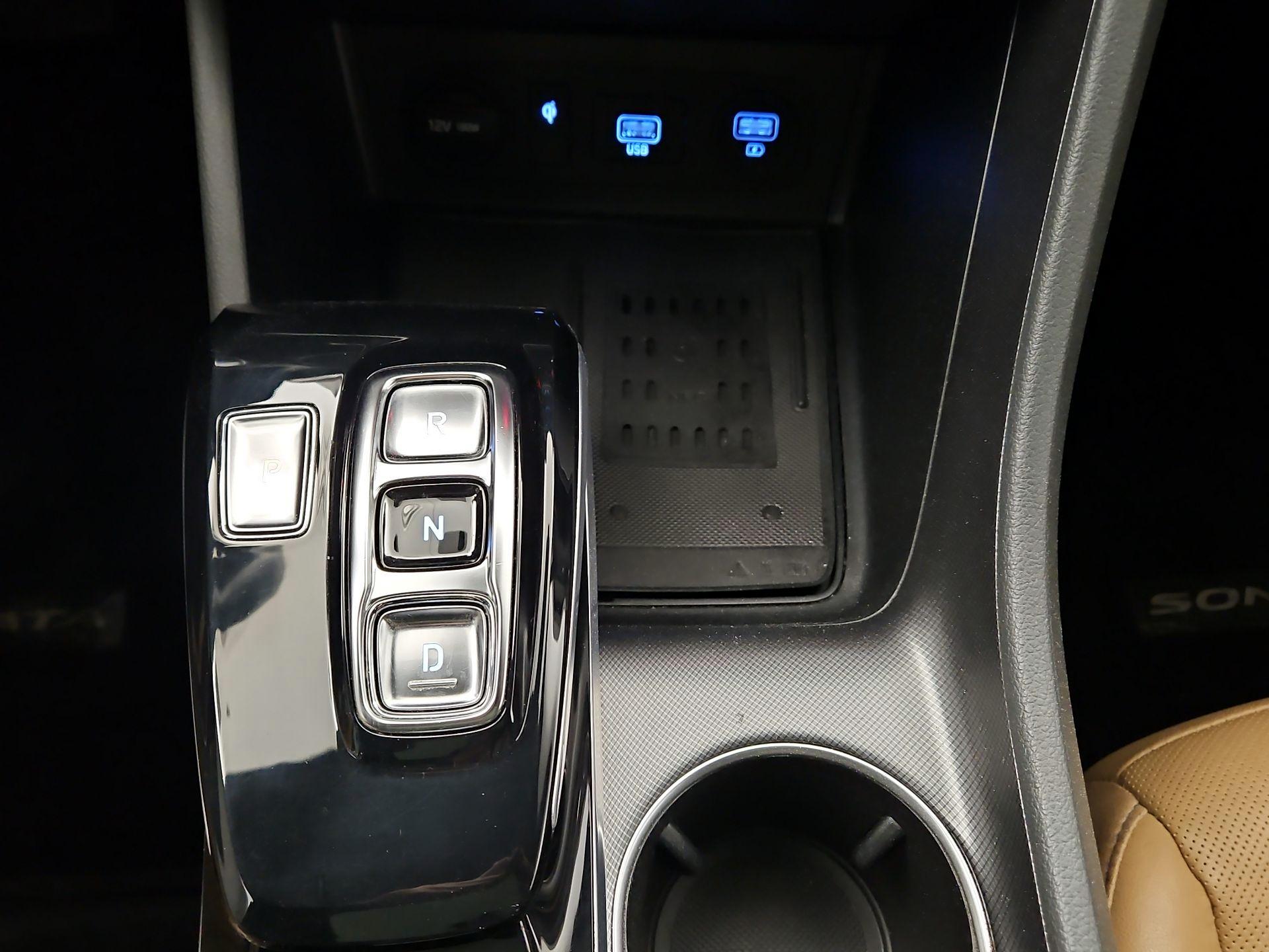 Thumbnail: 2020 Hyundai Sonata - 17