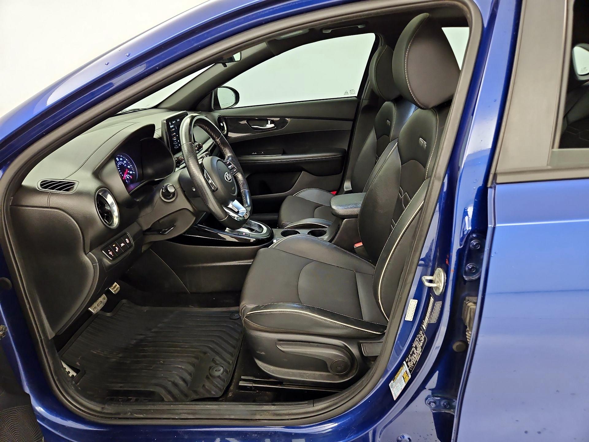 Thumbnail: 2020 Kia Forte - 11