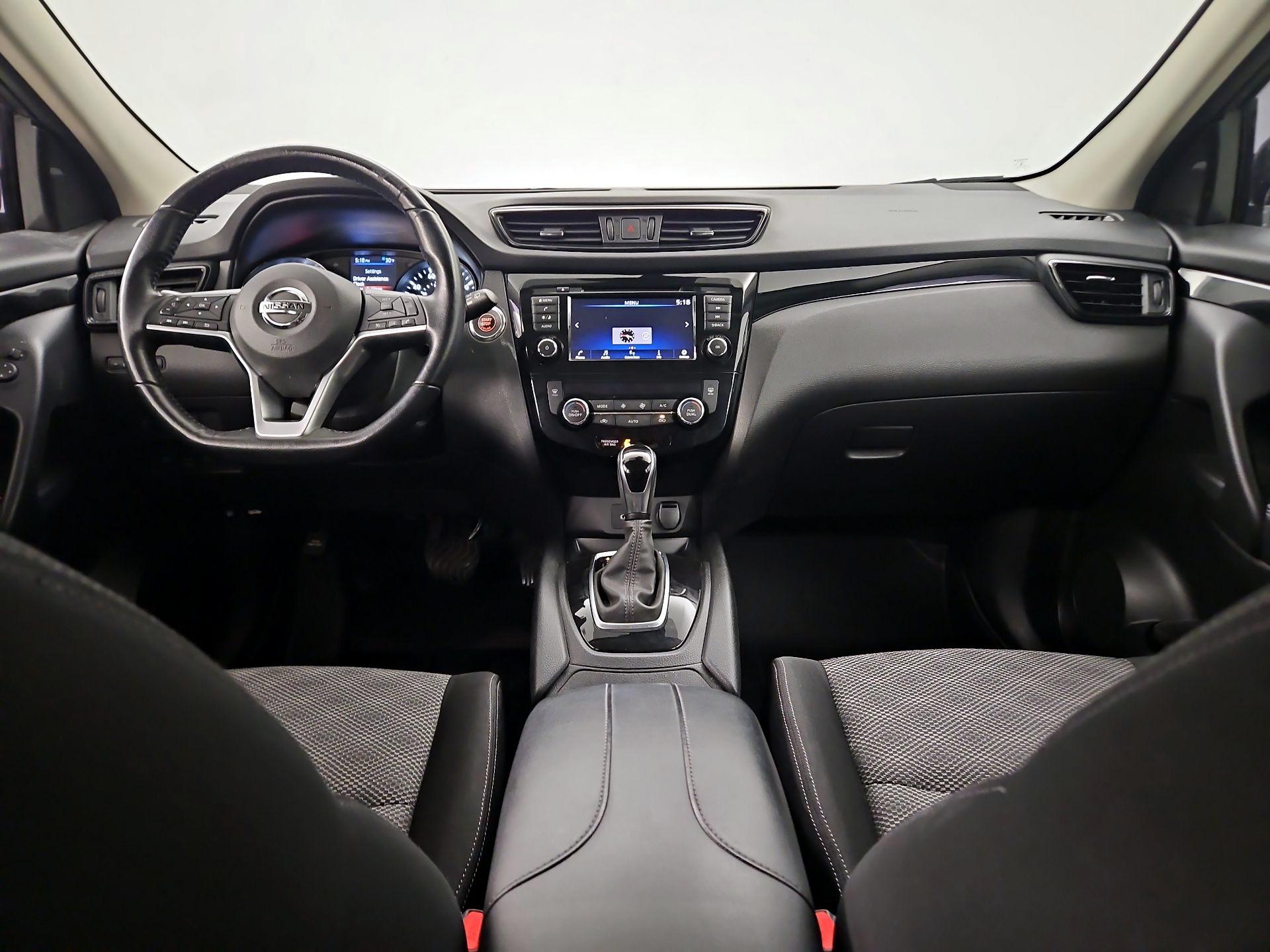 Thumbnail: 2020 Nissan Rogue Sport - 9