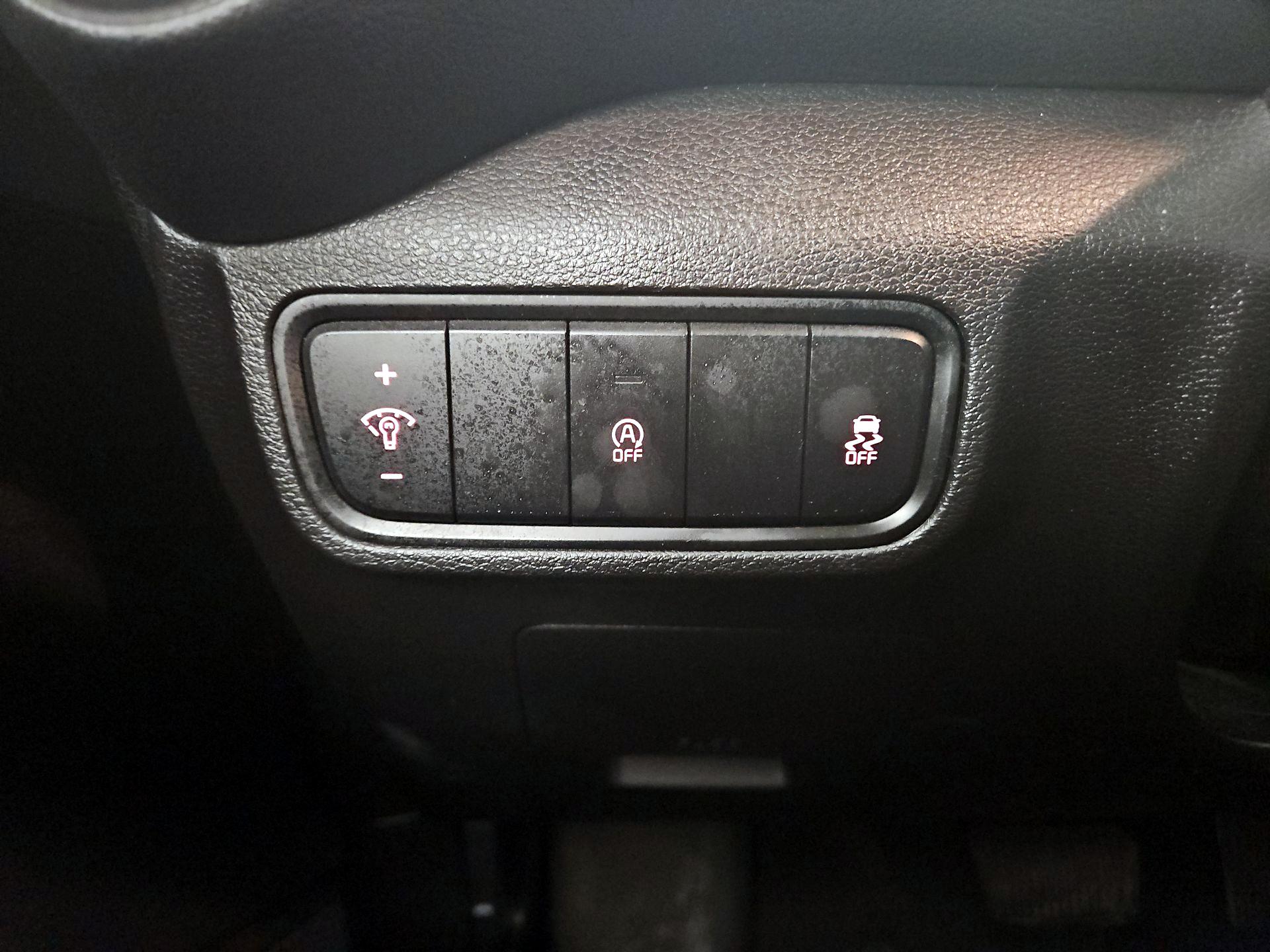 Thumbnail: 2020 Kia Soul - 13