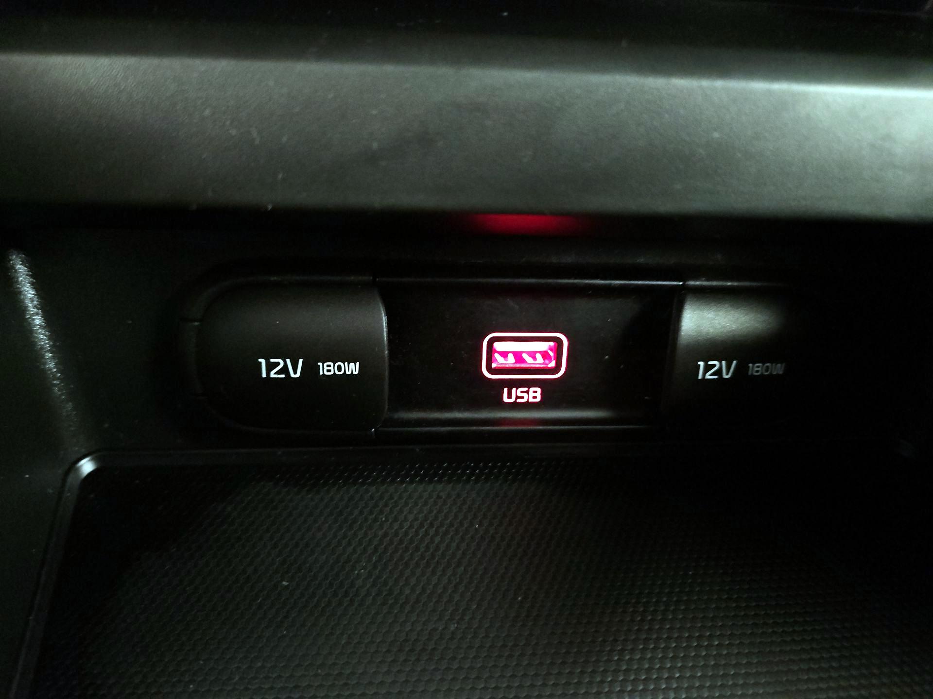 Thumbnail: 2020 Kia Soul - 18