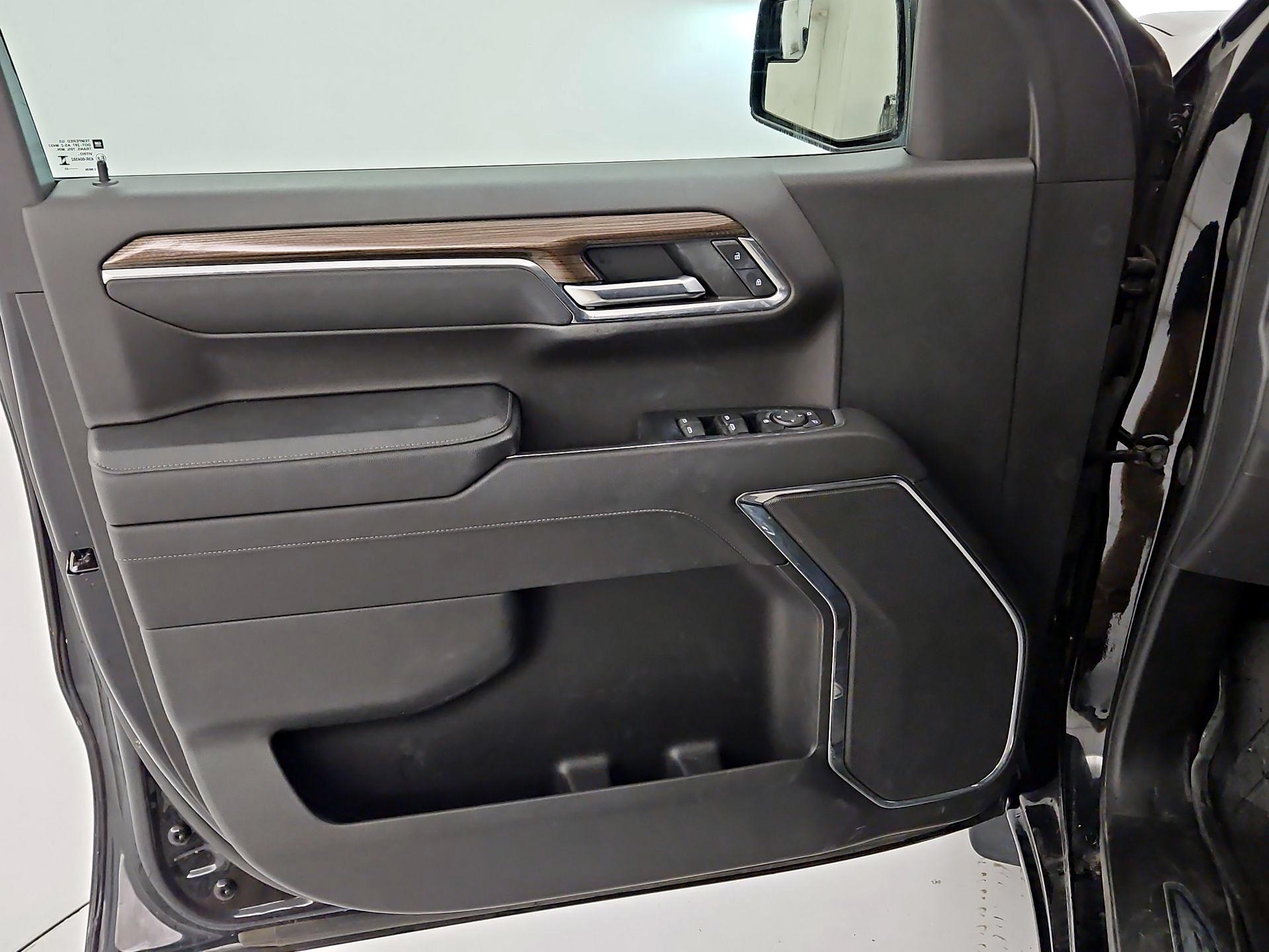 Thumbnail: 2023 Chevrolet Silverado 1500 - 12