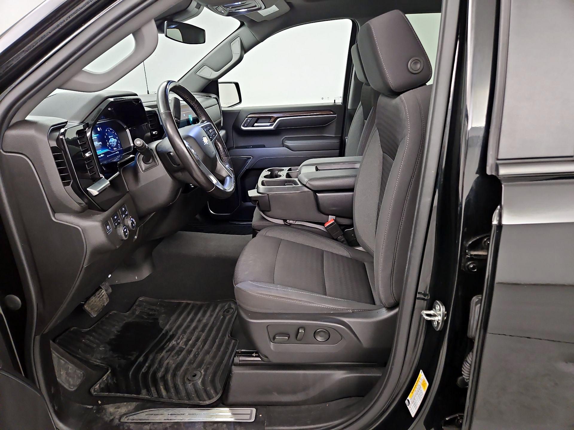 Thumbnail: 2022 Chevrolet Silverado 1500 - 11