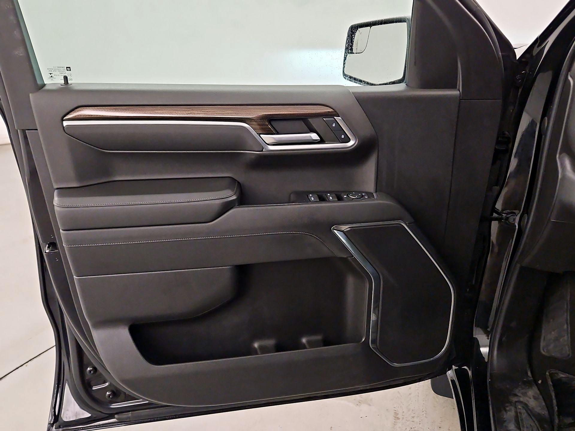 Thumbnail: 2022 Chevrolet Silverado 1500 - 12