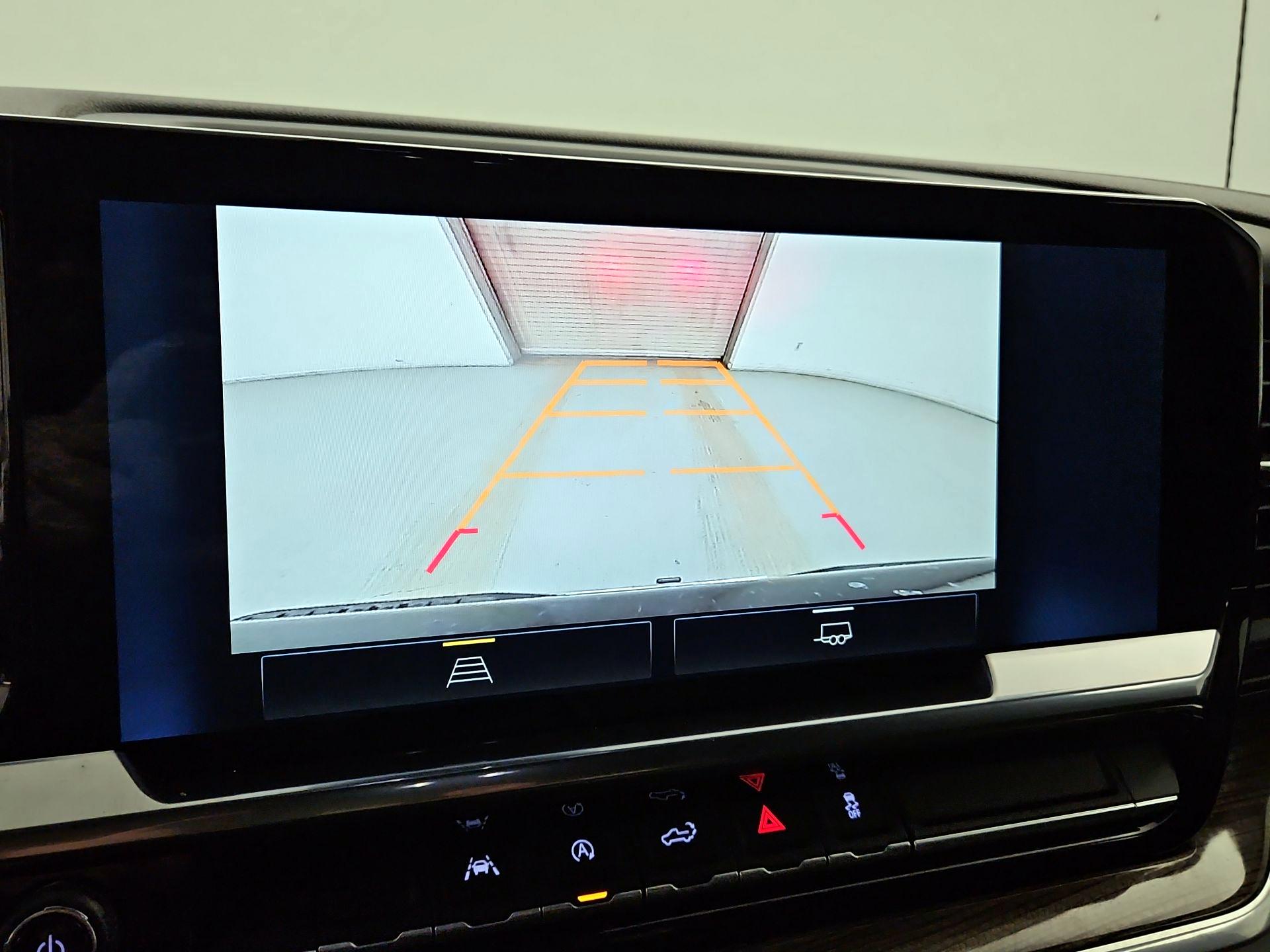 Thumbnail: 2022 Chevrolet Silverado 1500 - 14