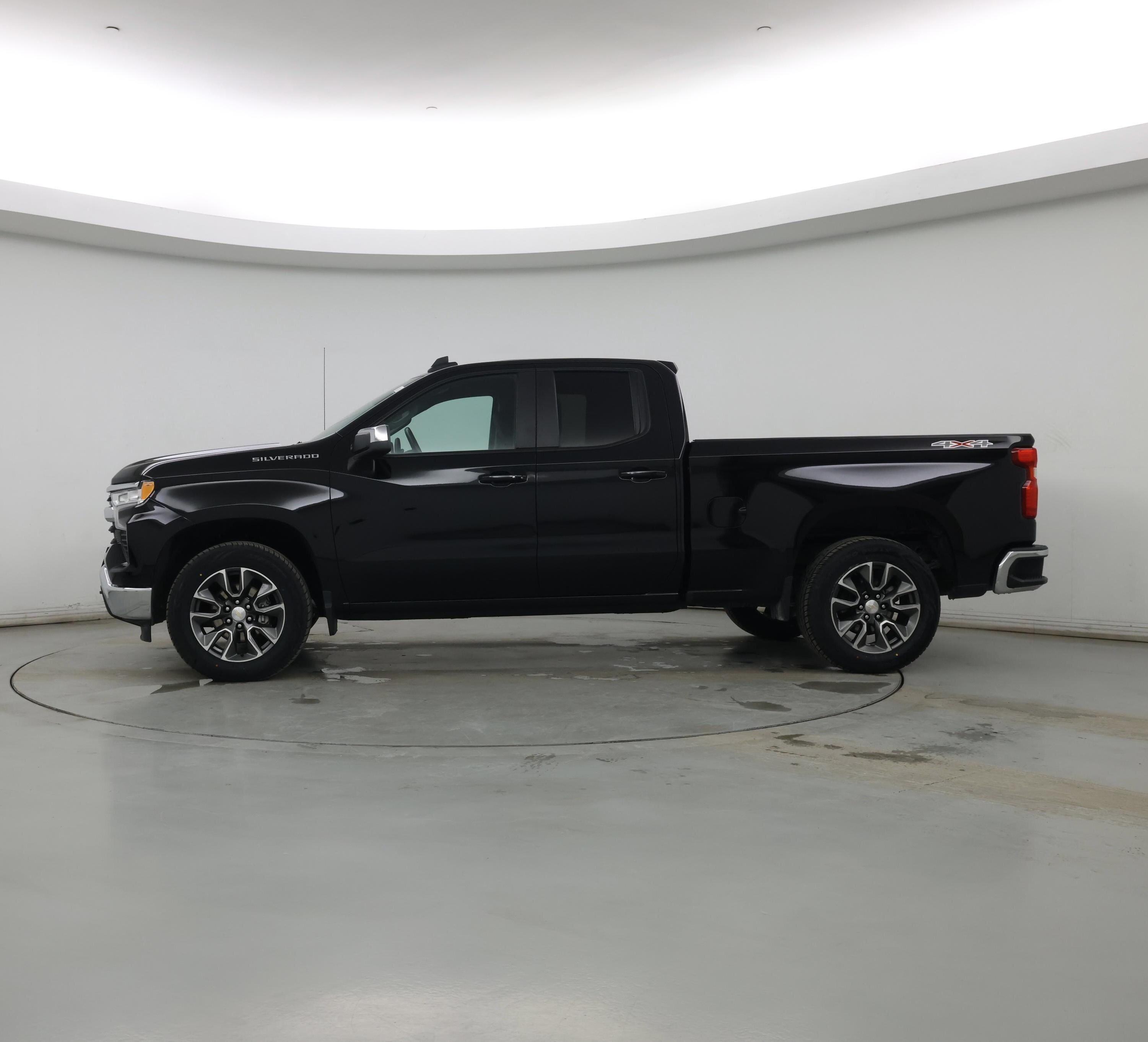 Thumbnail: 2022 Chevrolet Silverado 1500 - 3